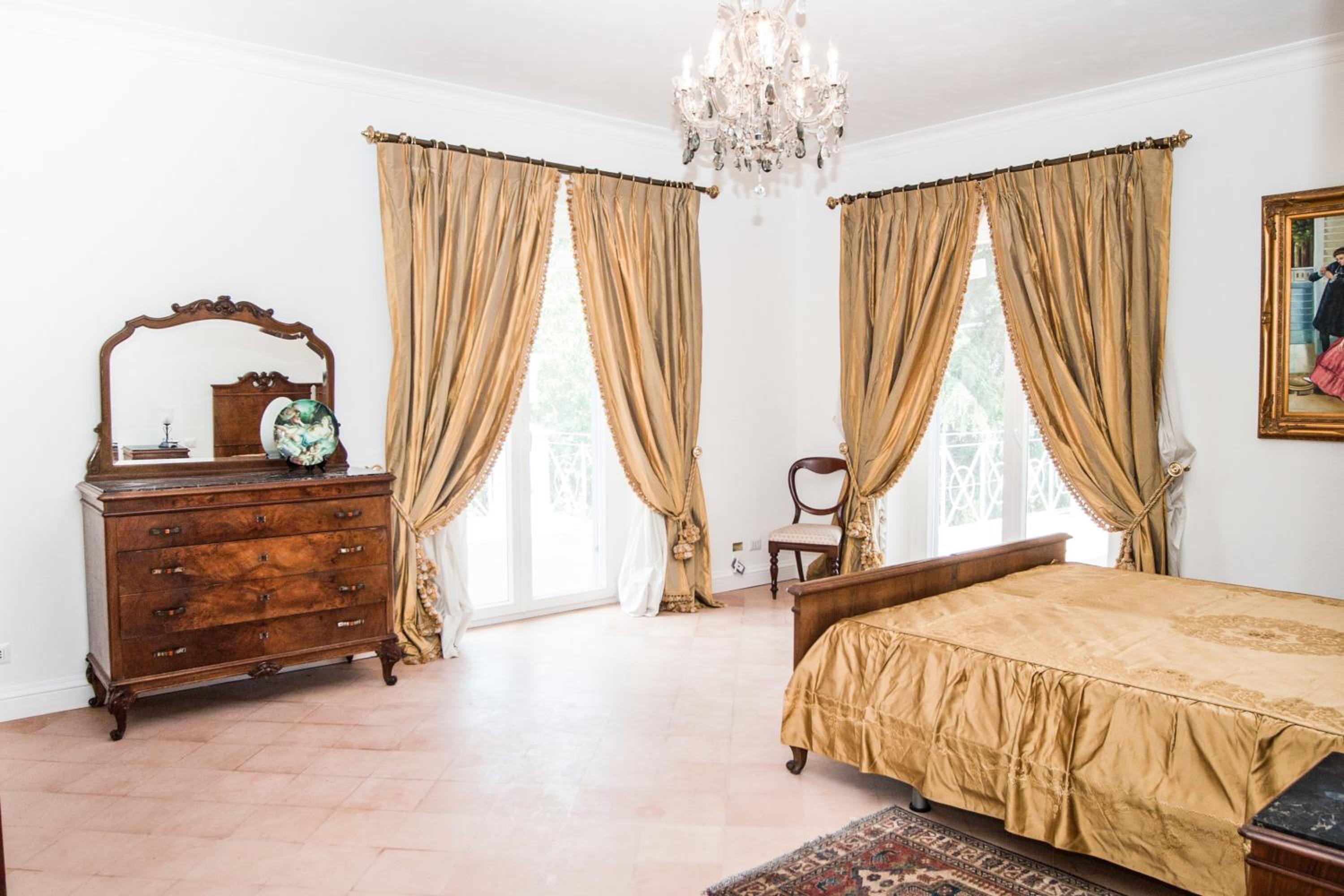 Basic Triple Room photo 1