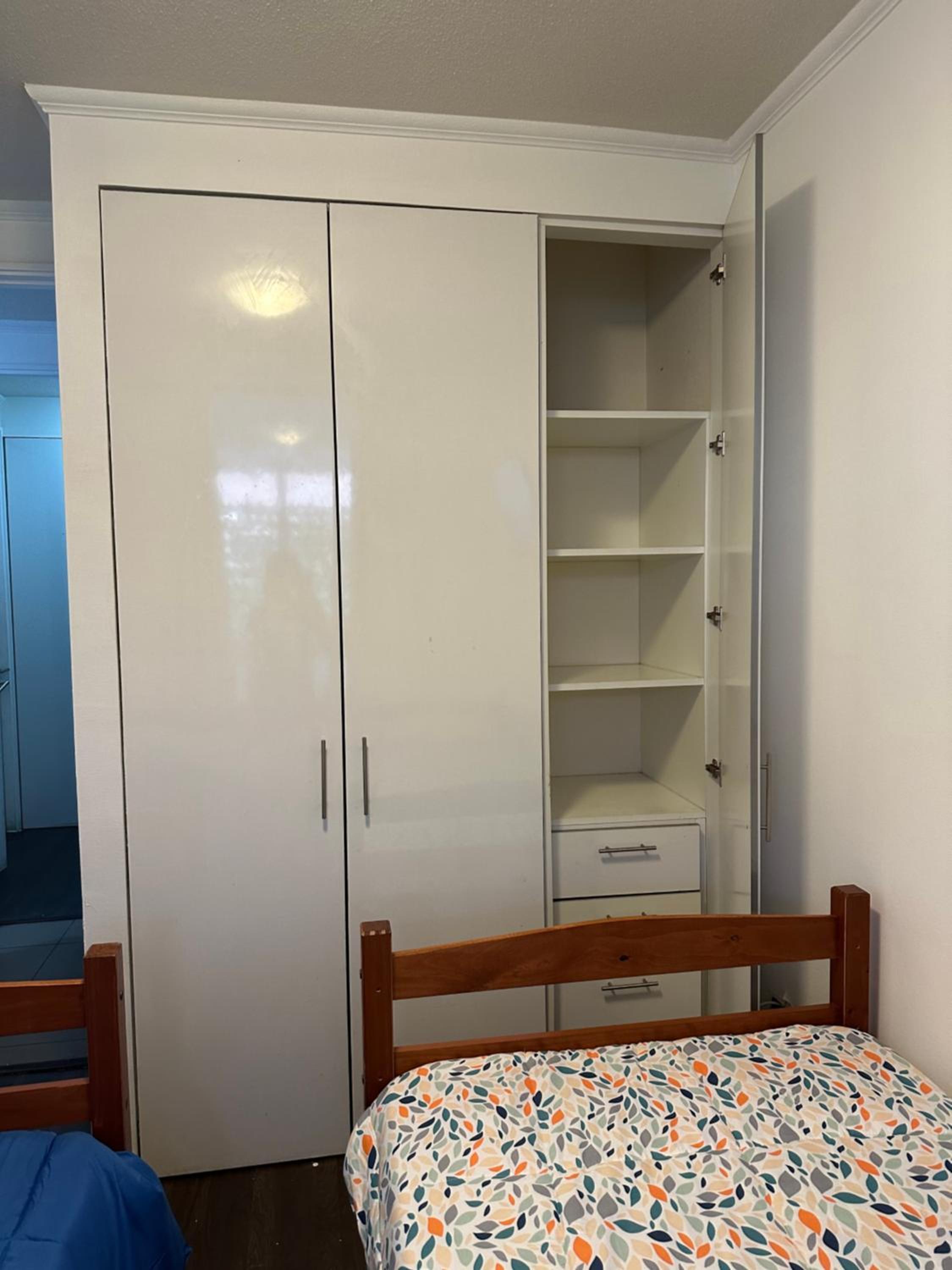 Three-Bedroom Apartment photo 1
