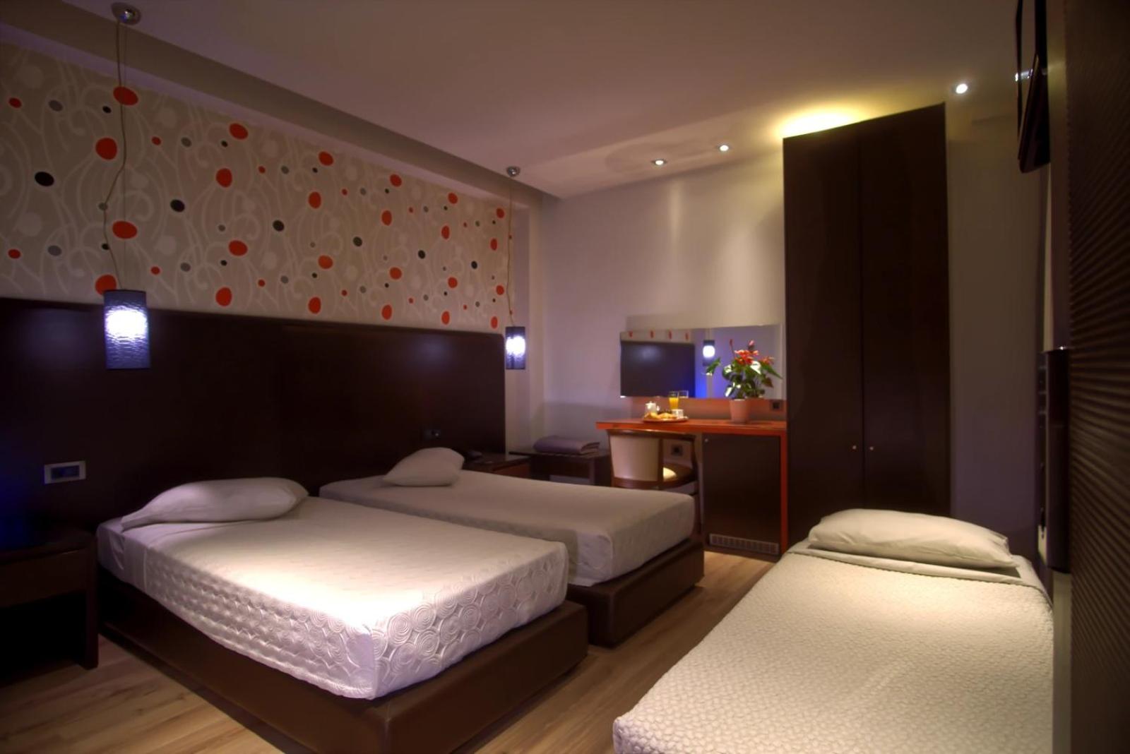 Triple Room photo 2