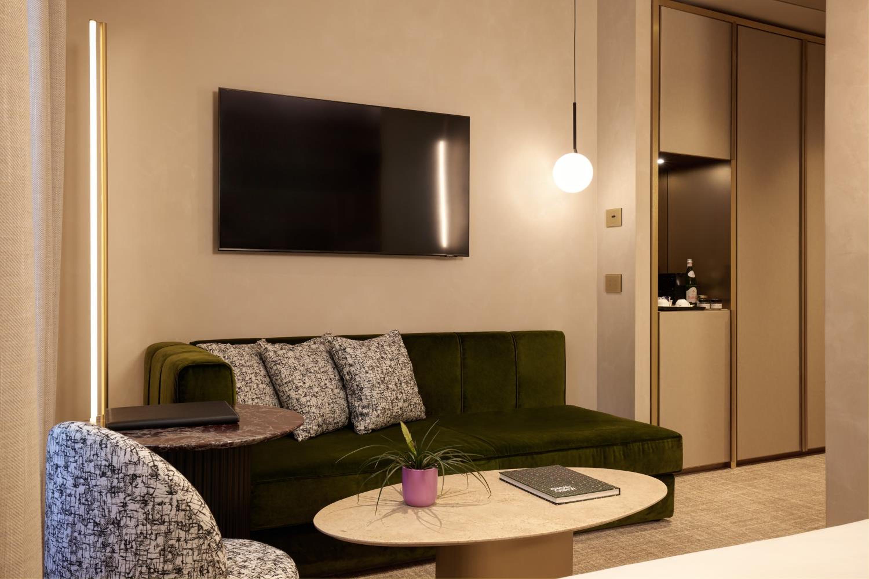 Junior Suite thumbnail 5