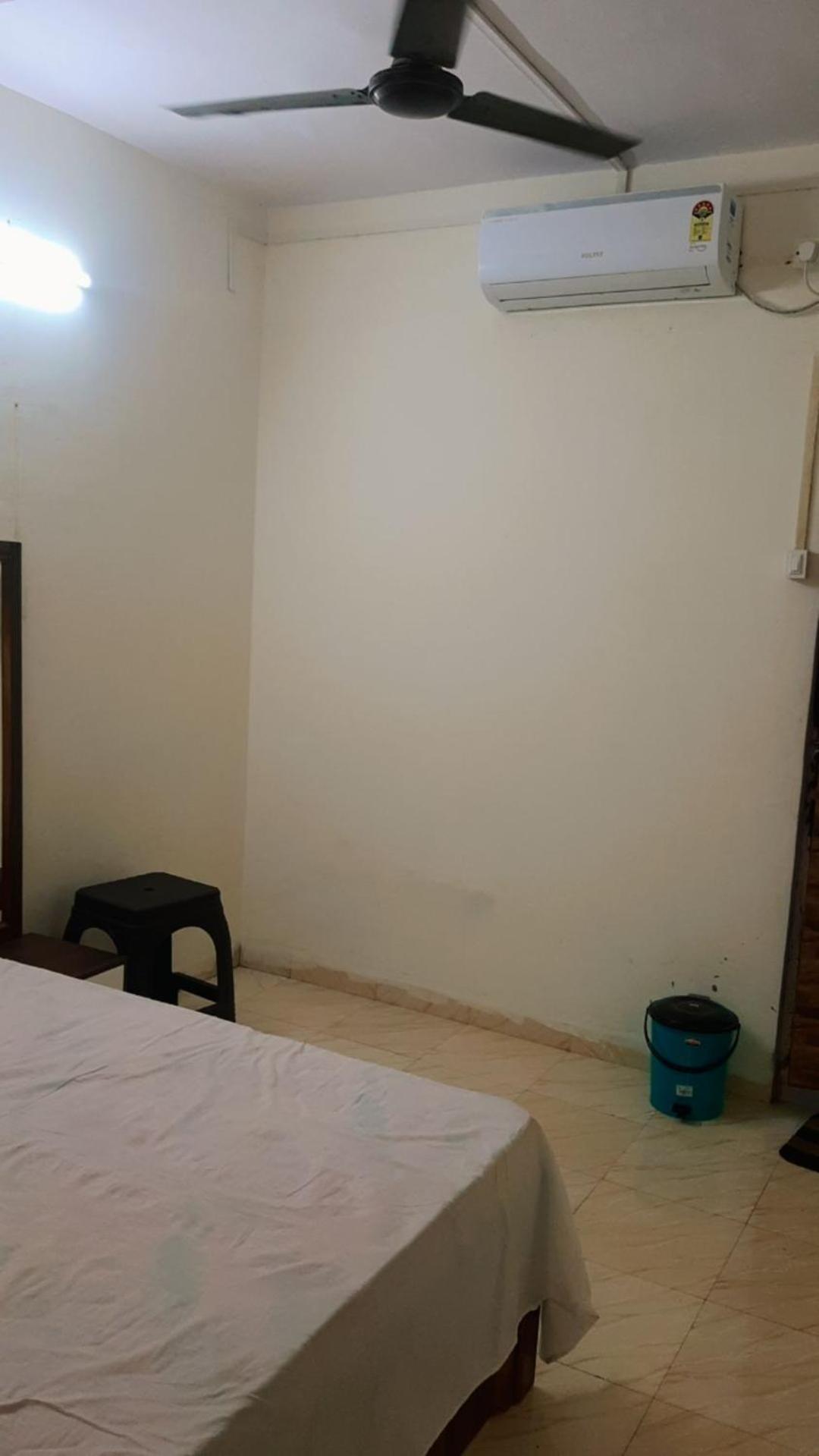 Suite - Photo 1