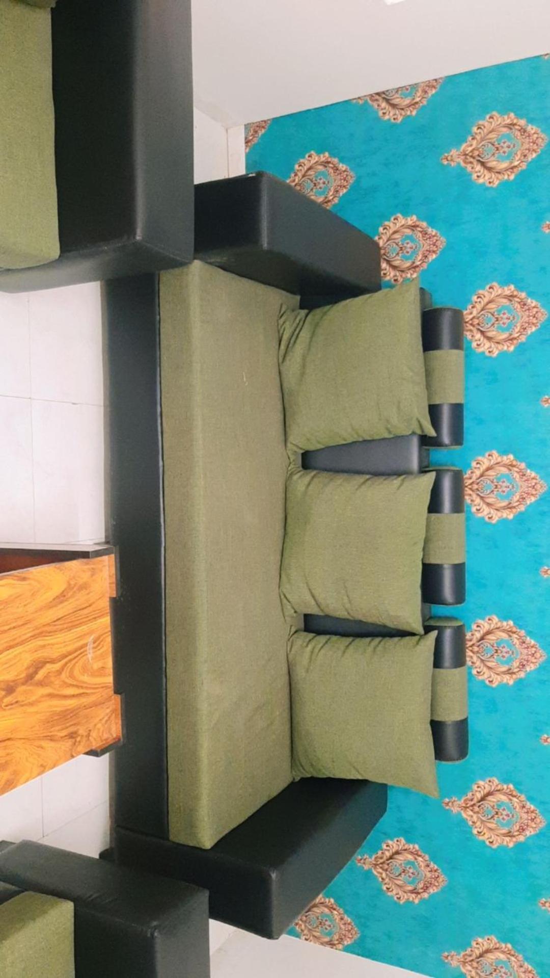 Suite - Photo 3