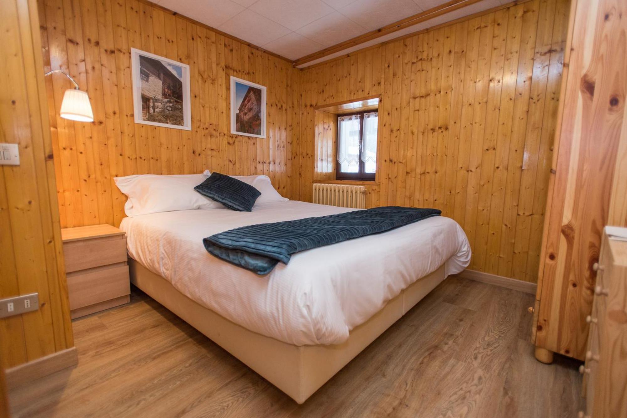 Budget Double Room - Photo 3