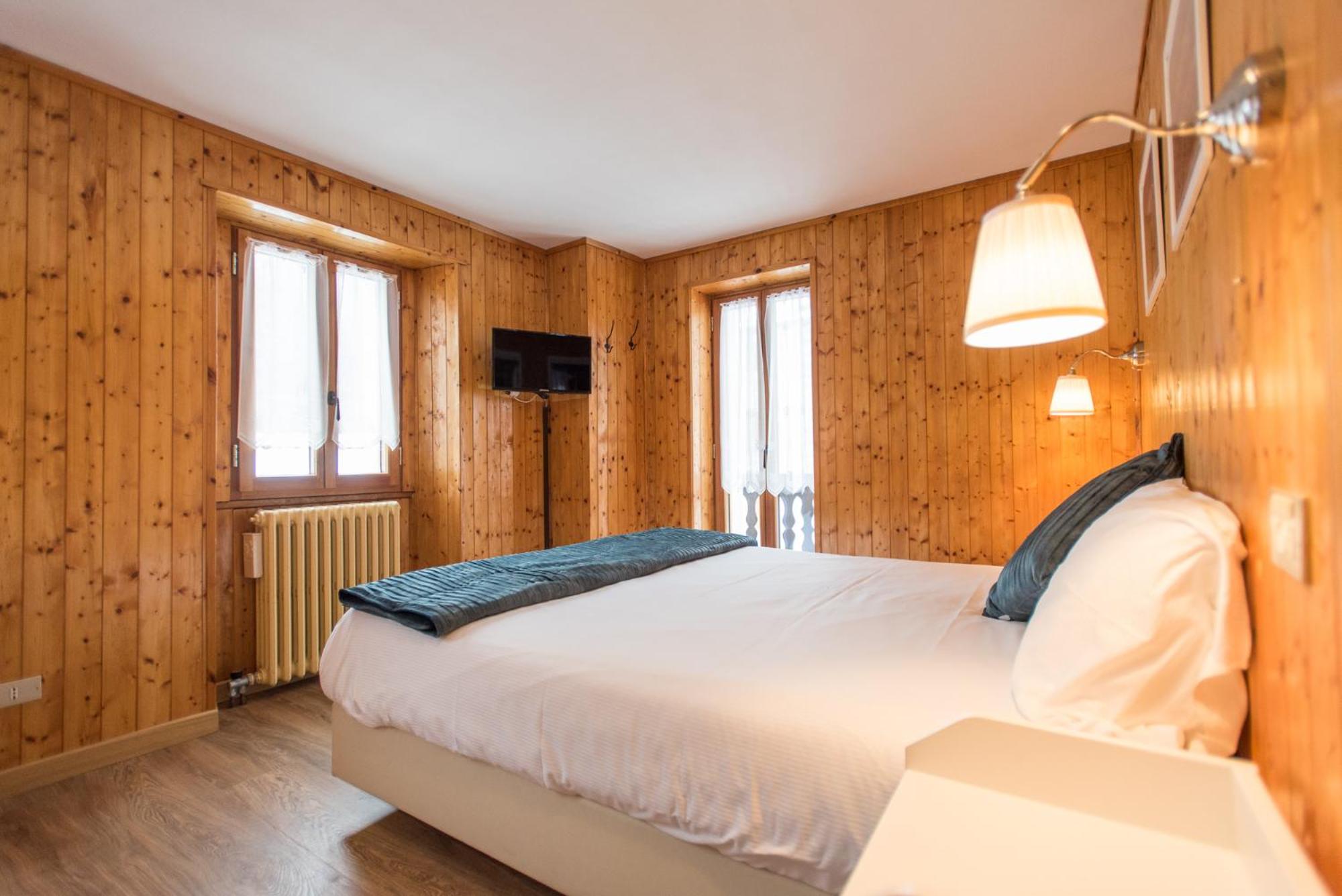 Superior Double Room - Photo 3