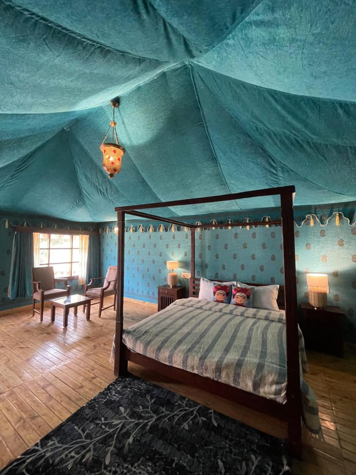 MOUNTAIN VIEW MACHAAN TENT WITH PRIVATE SIT OUT photo 3