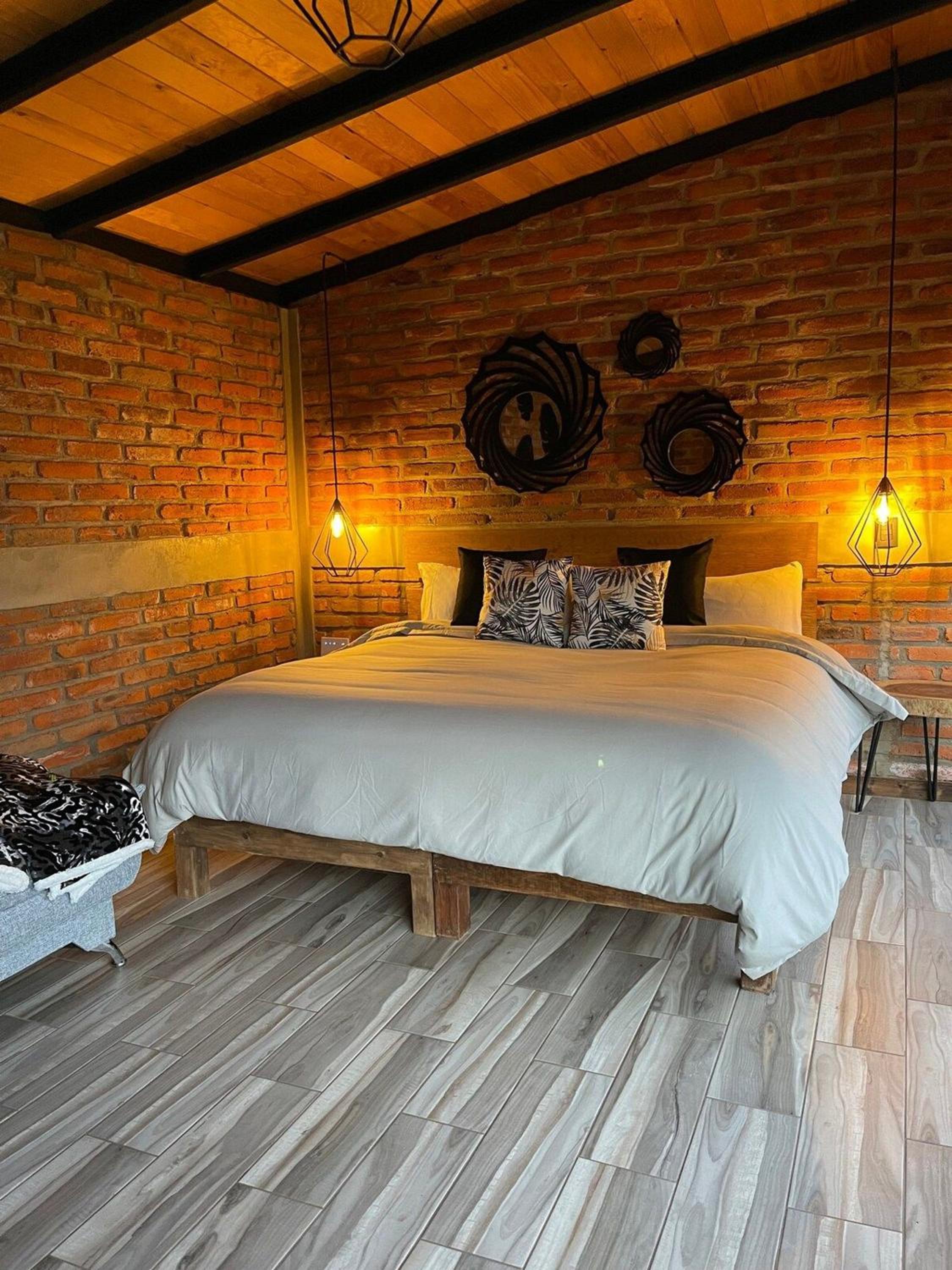One-Bedroom Villa - Photo 8