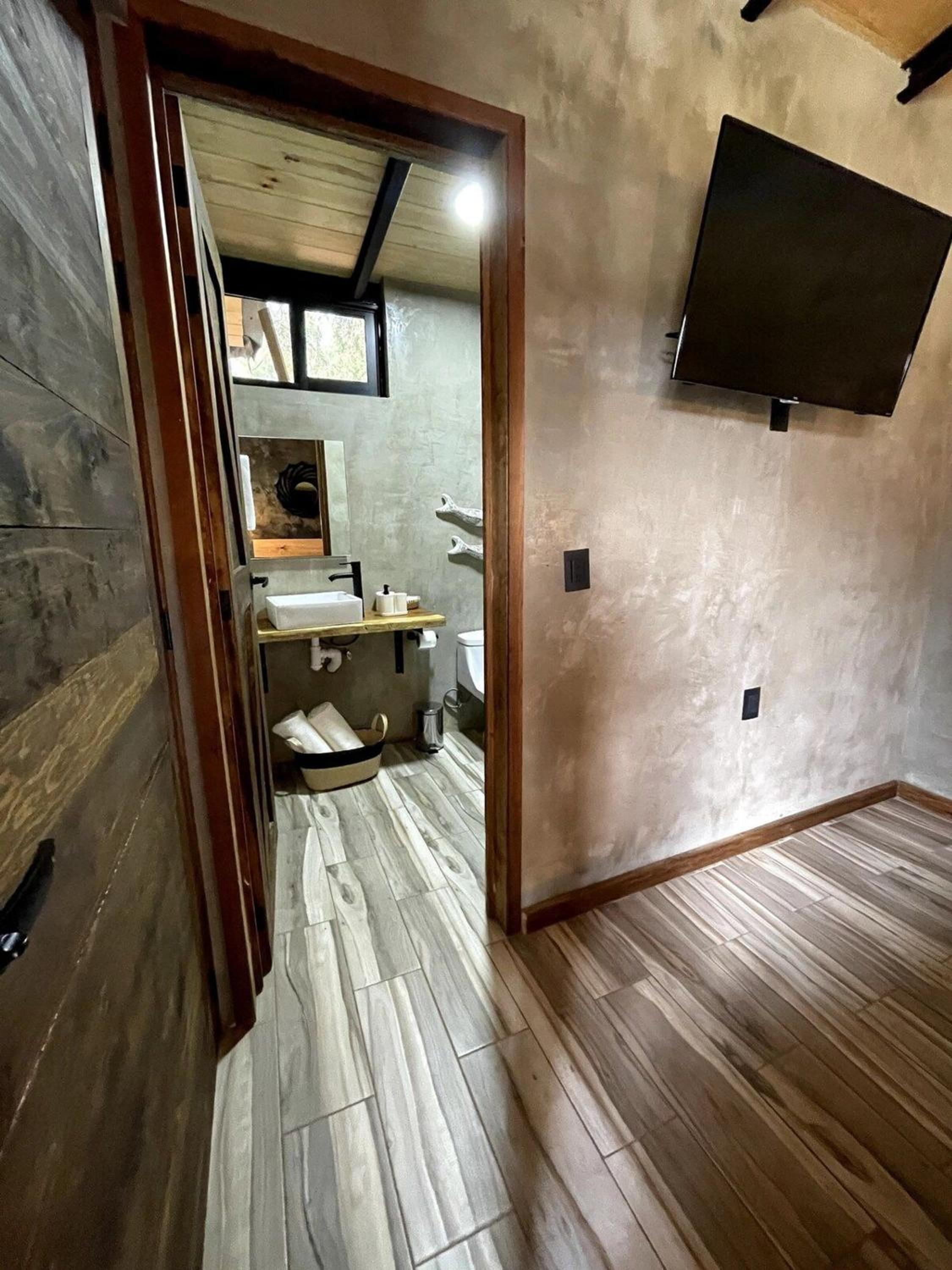 One-Bedroom Villa - Photo 7