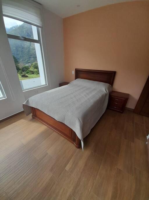 Three-Bedroom House photo 3