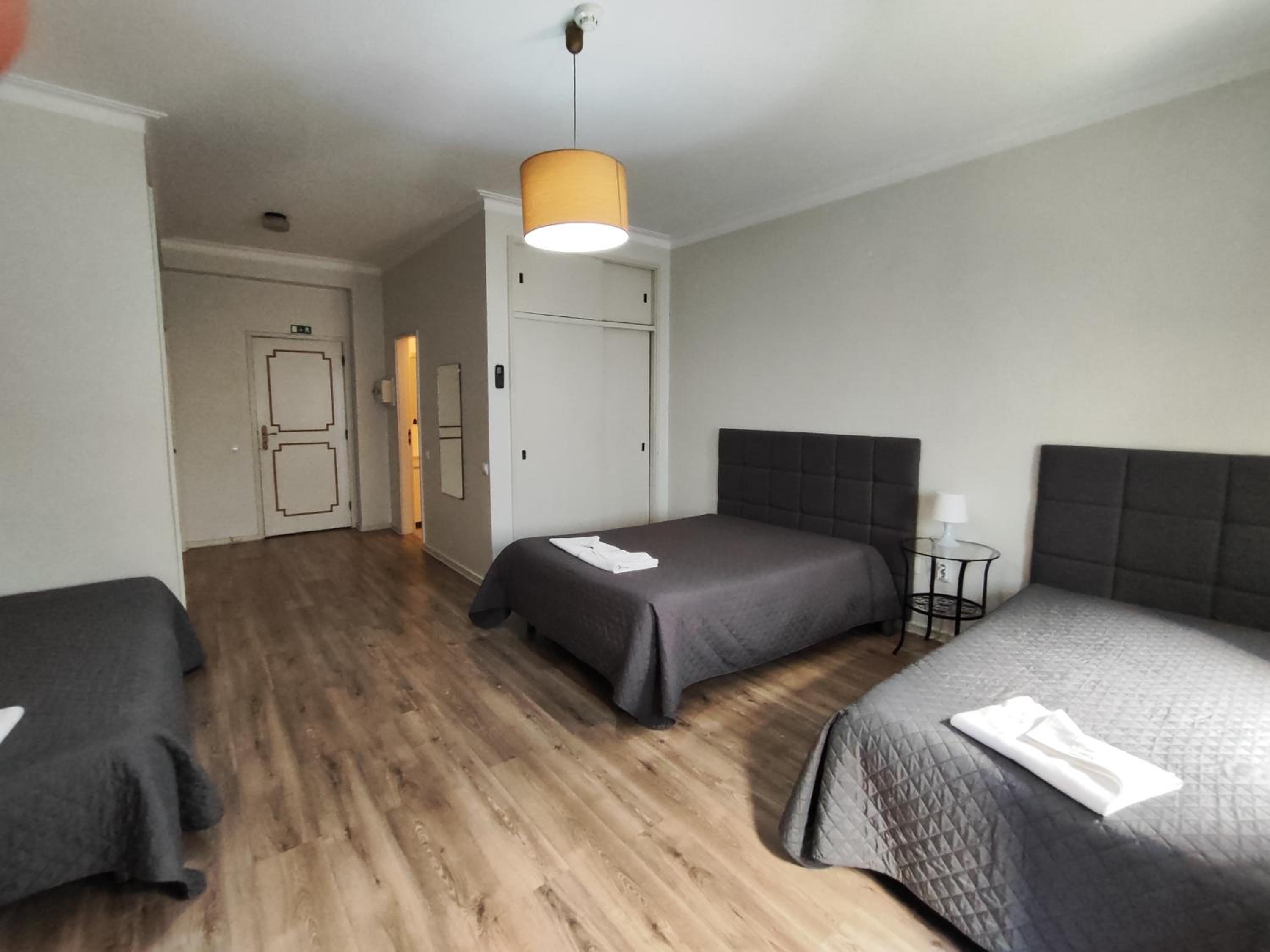 Quadruple Room - Photo 5