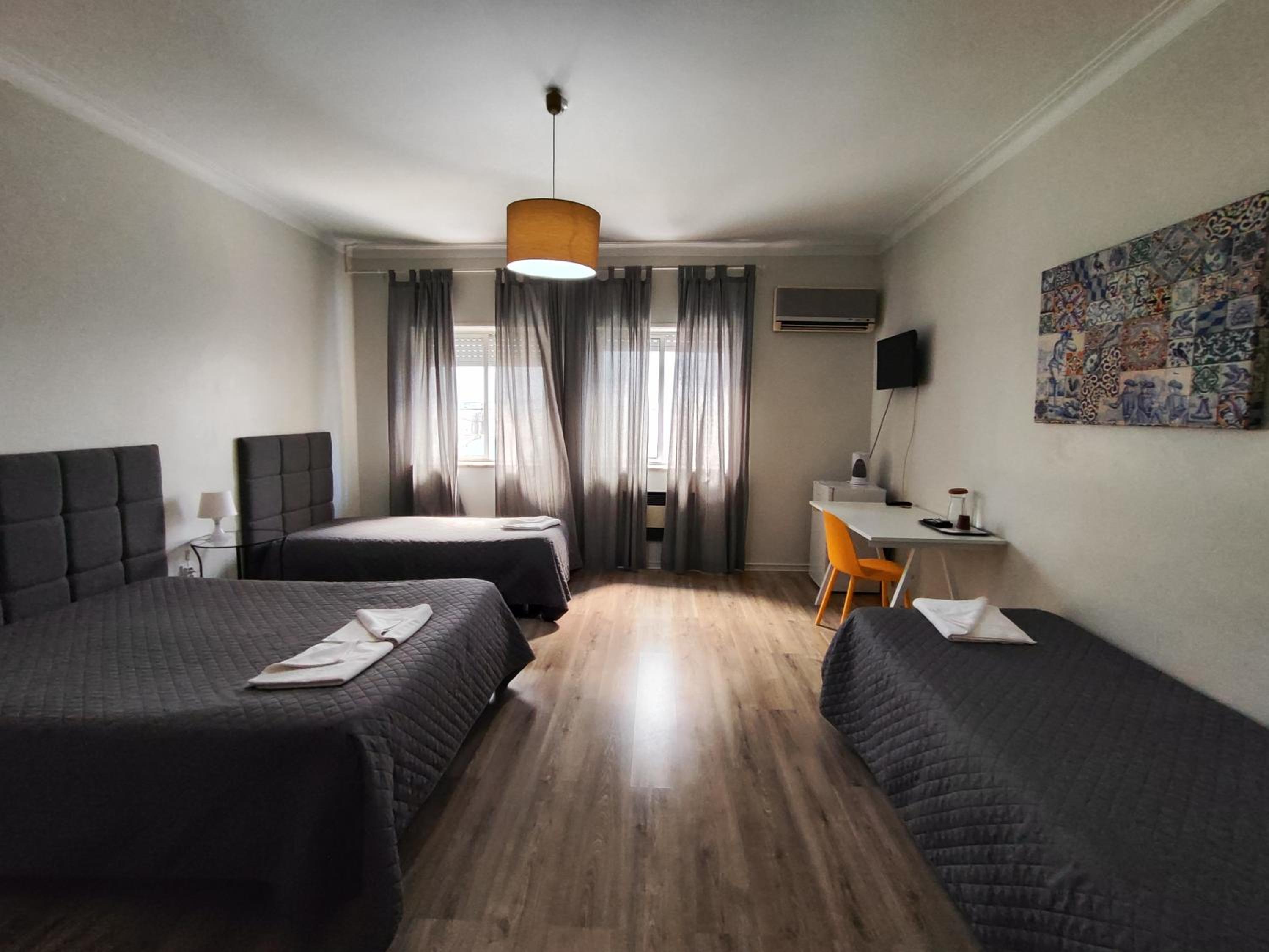 Quadruple Room - Photo 4
