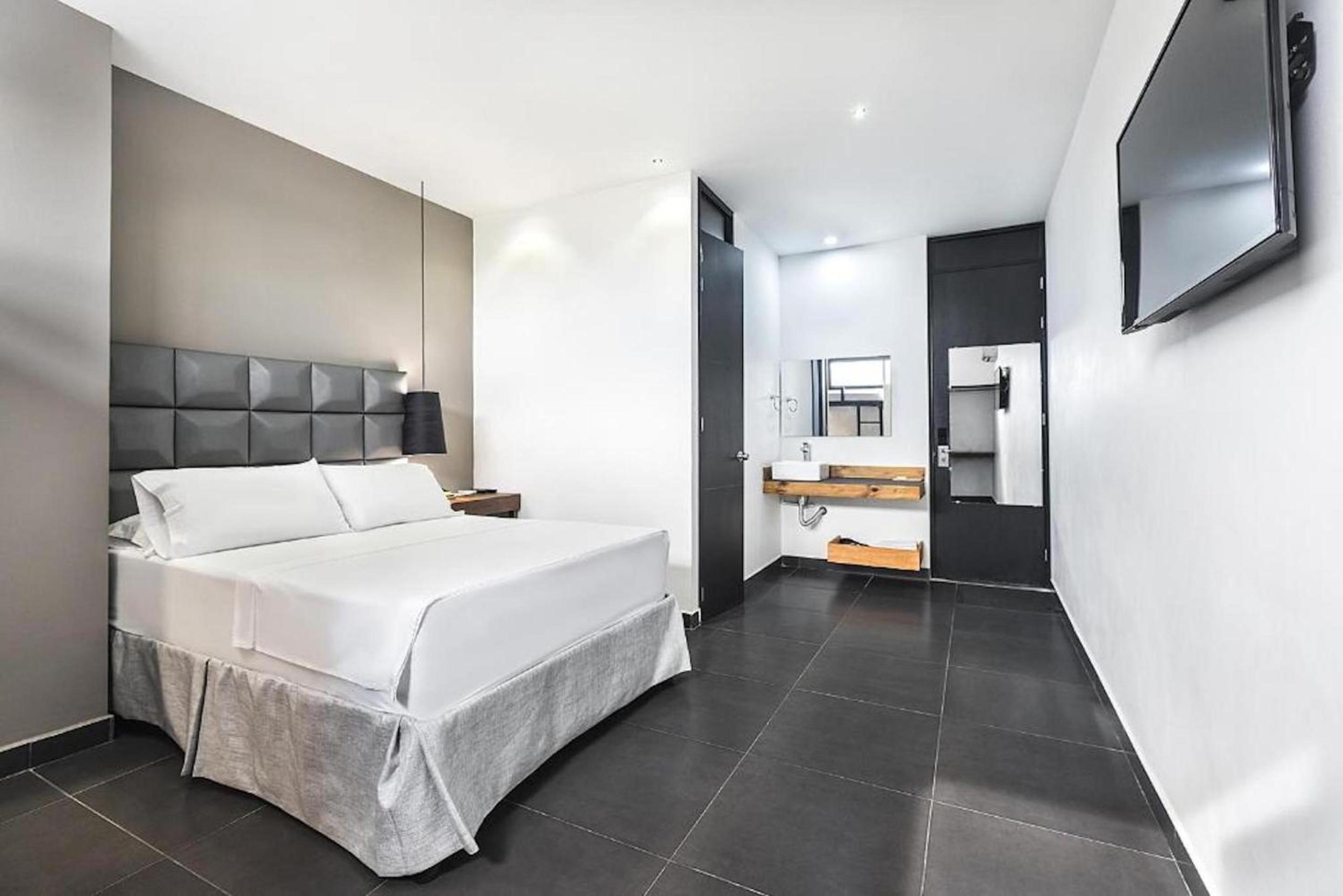 Standard Double Room photo 2