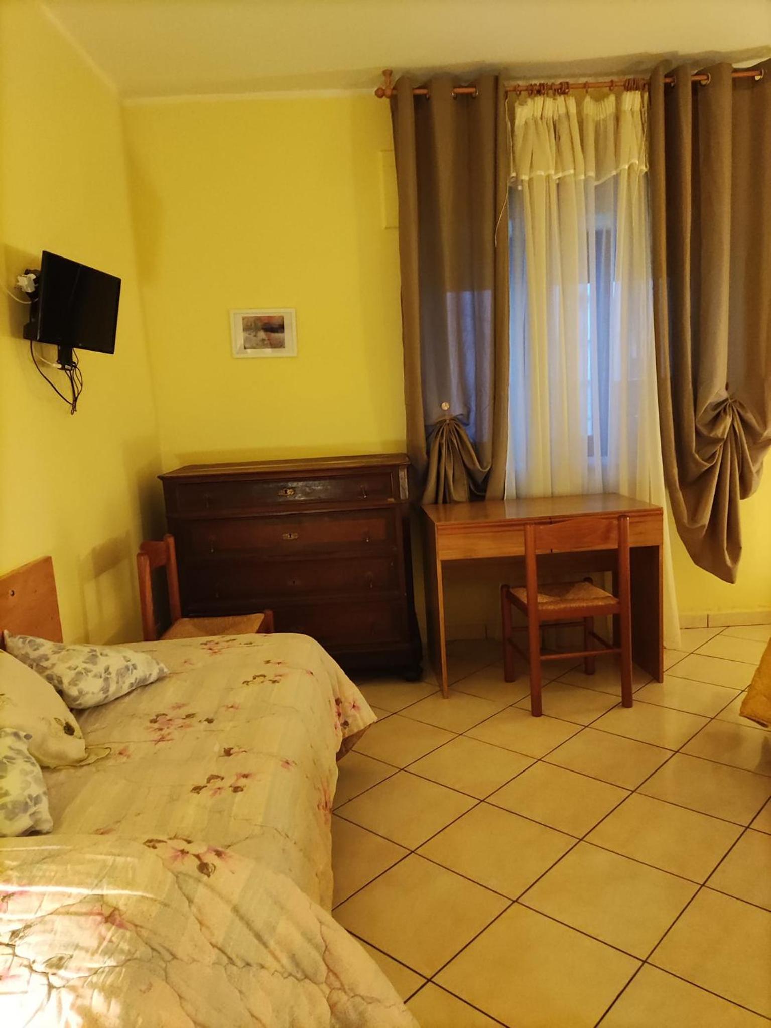 Triple Room with Shared Bathroom