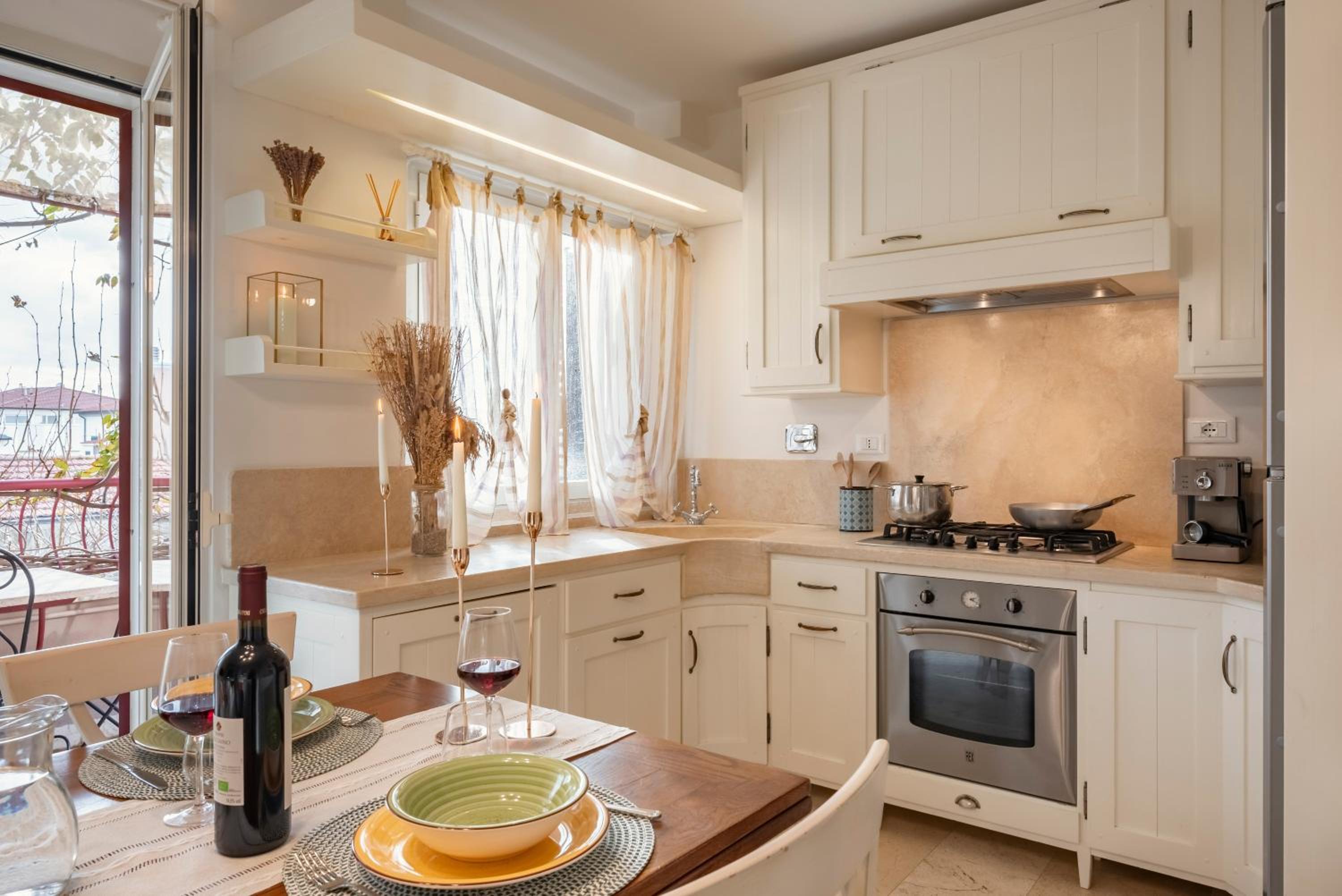 Superior One-Bedroom Apartment photo 2