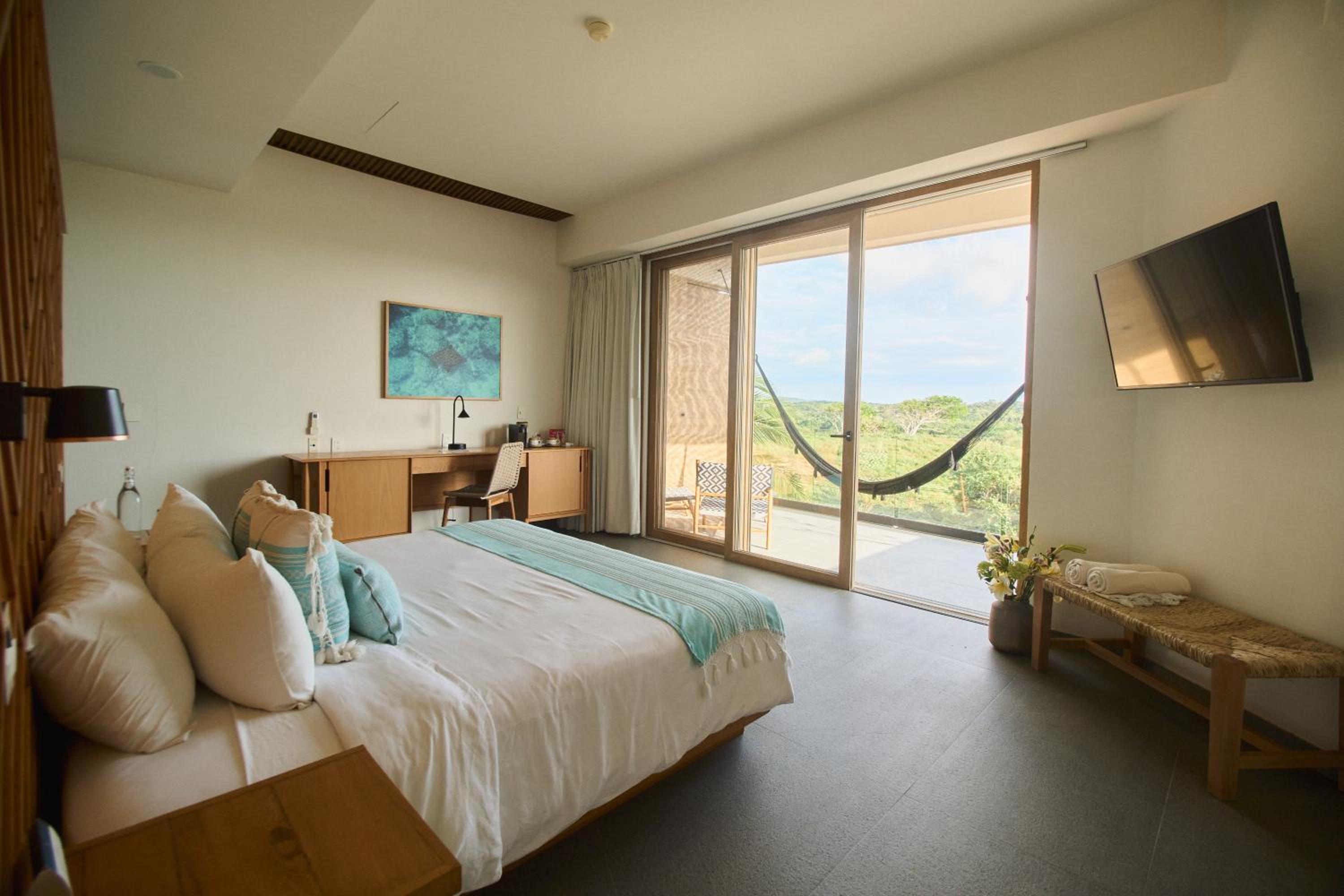 Deluxe Double Room with Balcony - Photo 1