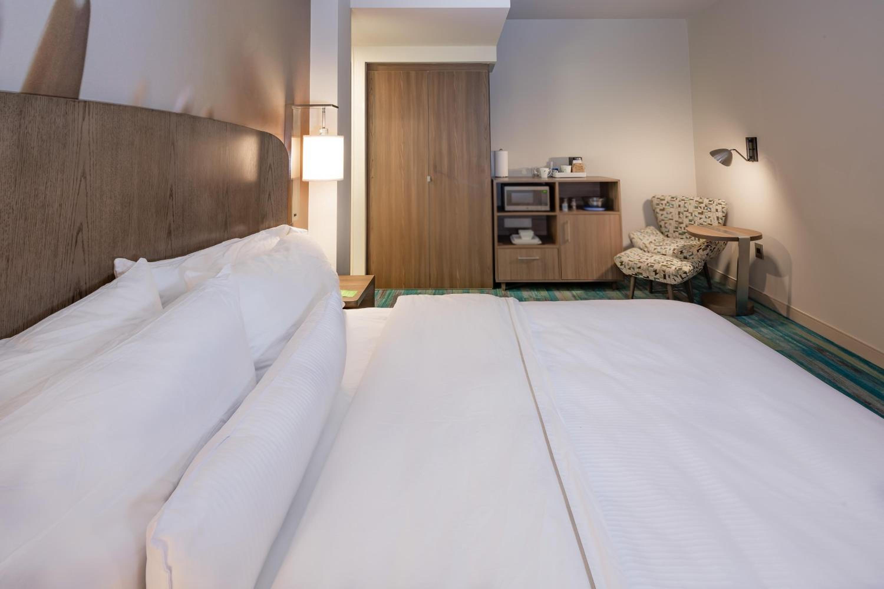 King Room with Roll-in Shower - Mobility and Hearing Accessible photo 3