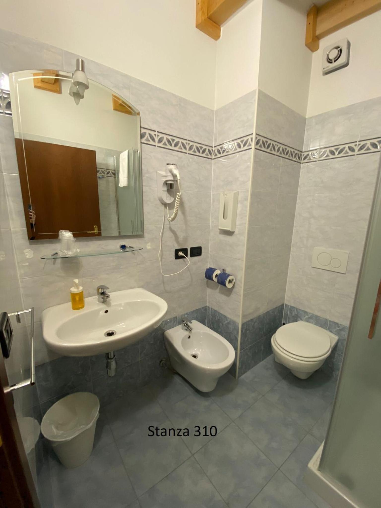 Basic Triple Room - Photo 41
