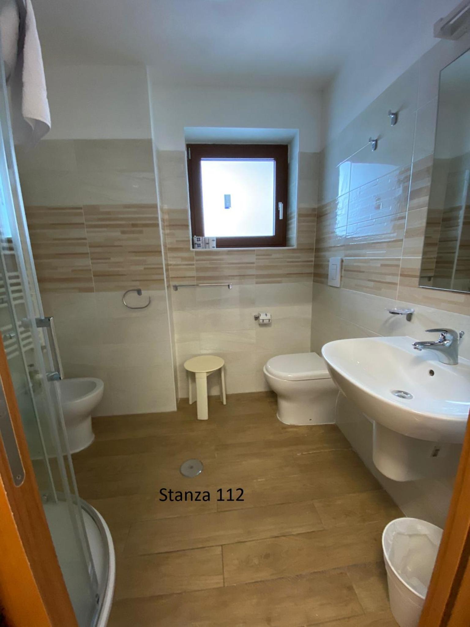 Standard Double Room - Photo 53