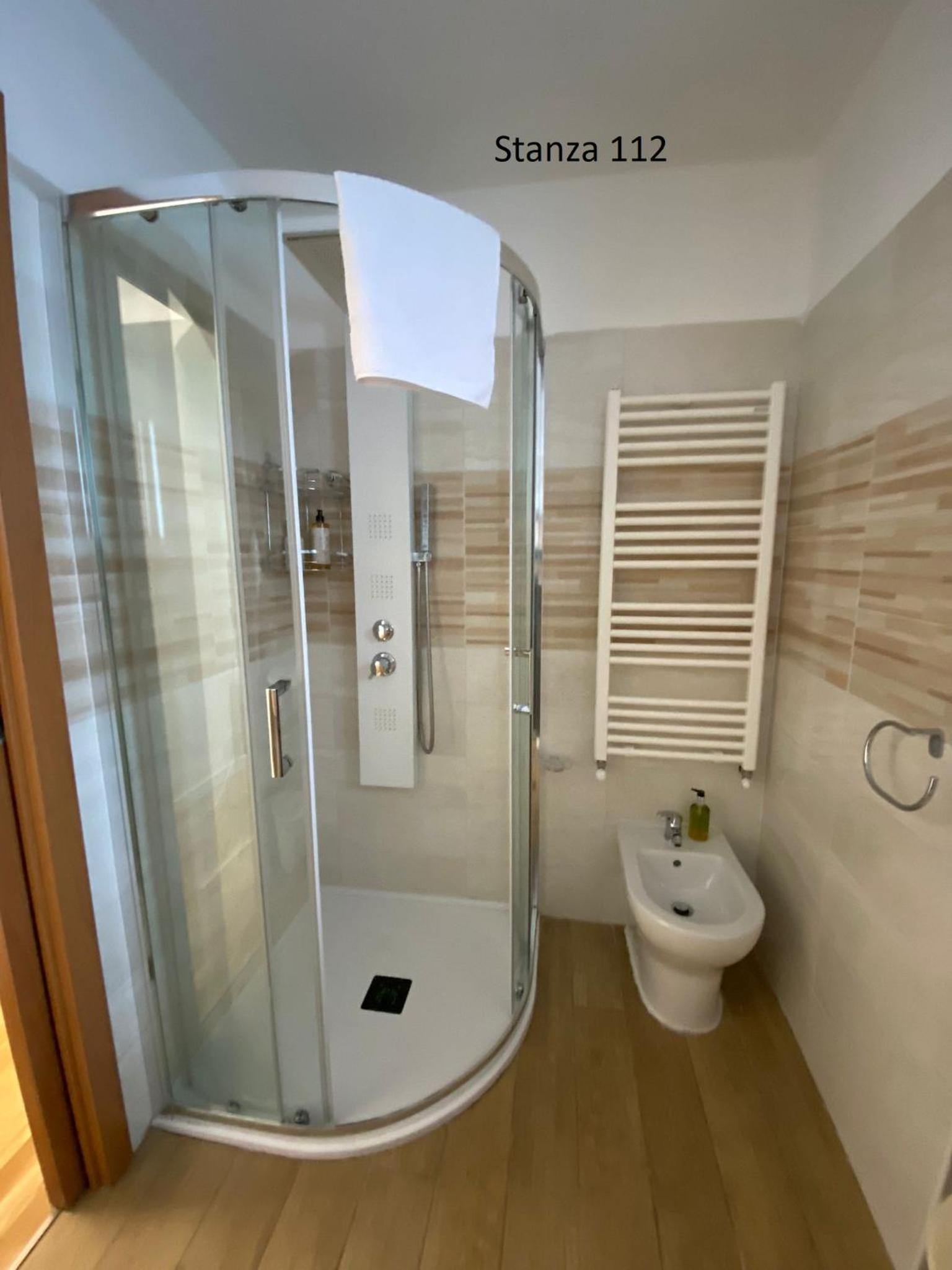 Standard Double Room - Photo 51