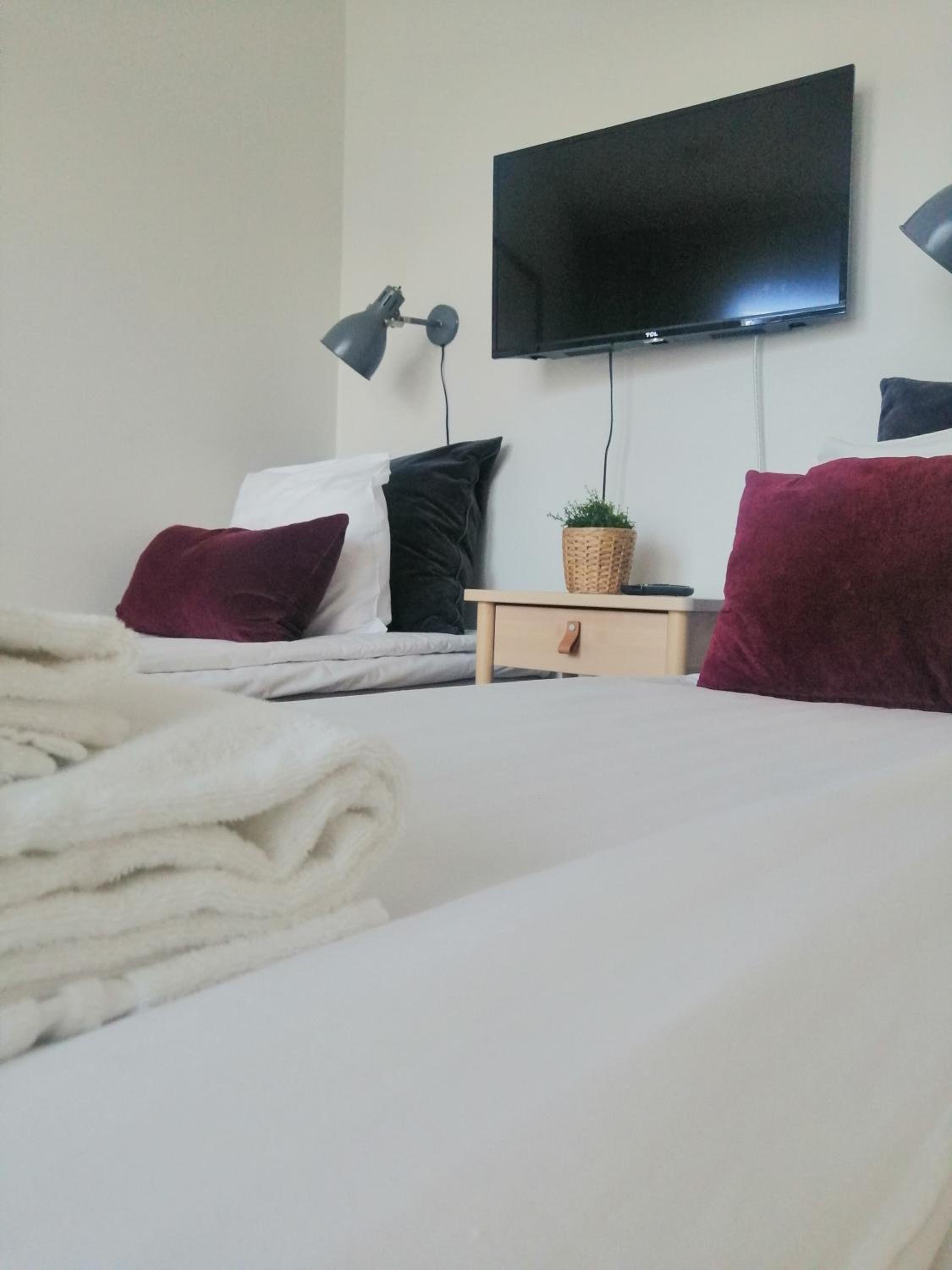 Studio Apartment - Photo 3