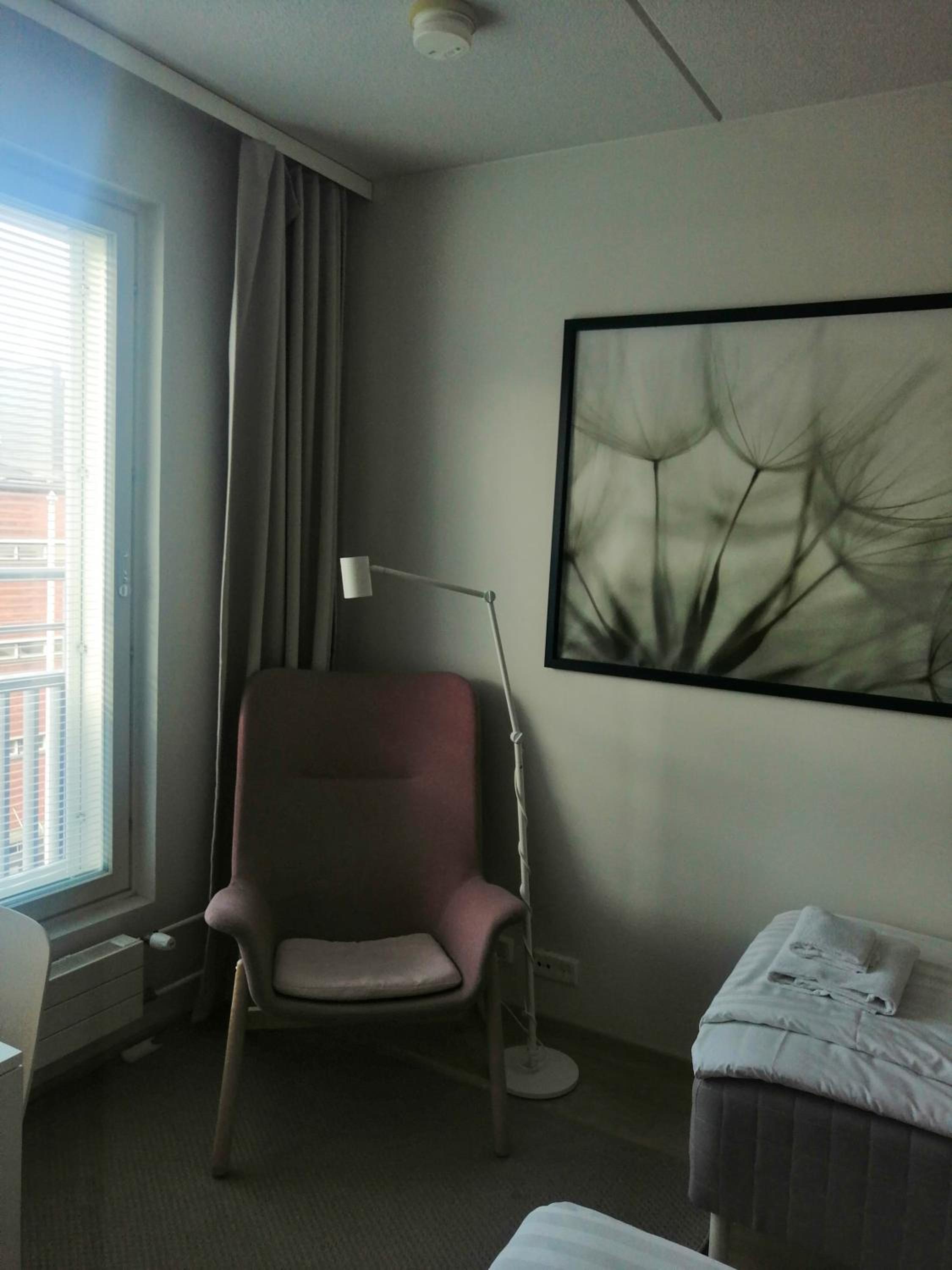 Studio Apartment - Photo 2