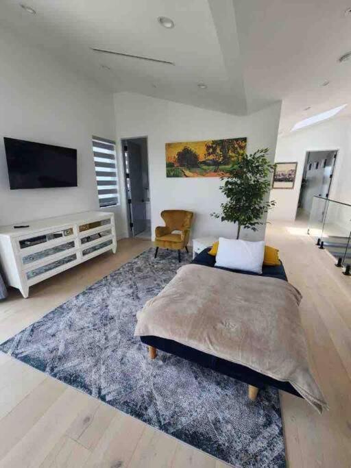 Three-Bedroom Townhouse photo 1