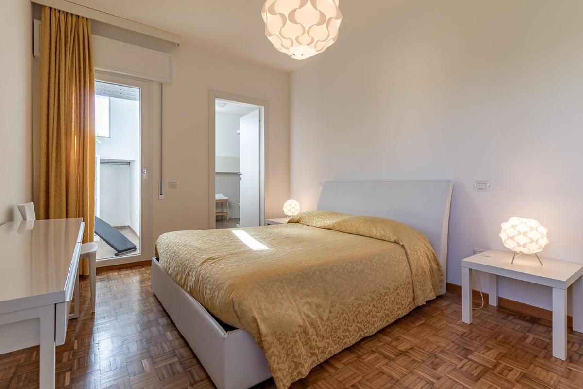Double Room with Private Bathroom - Photo 1