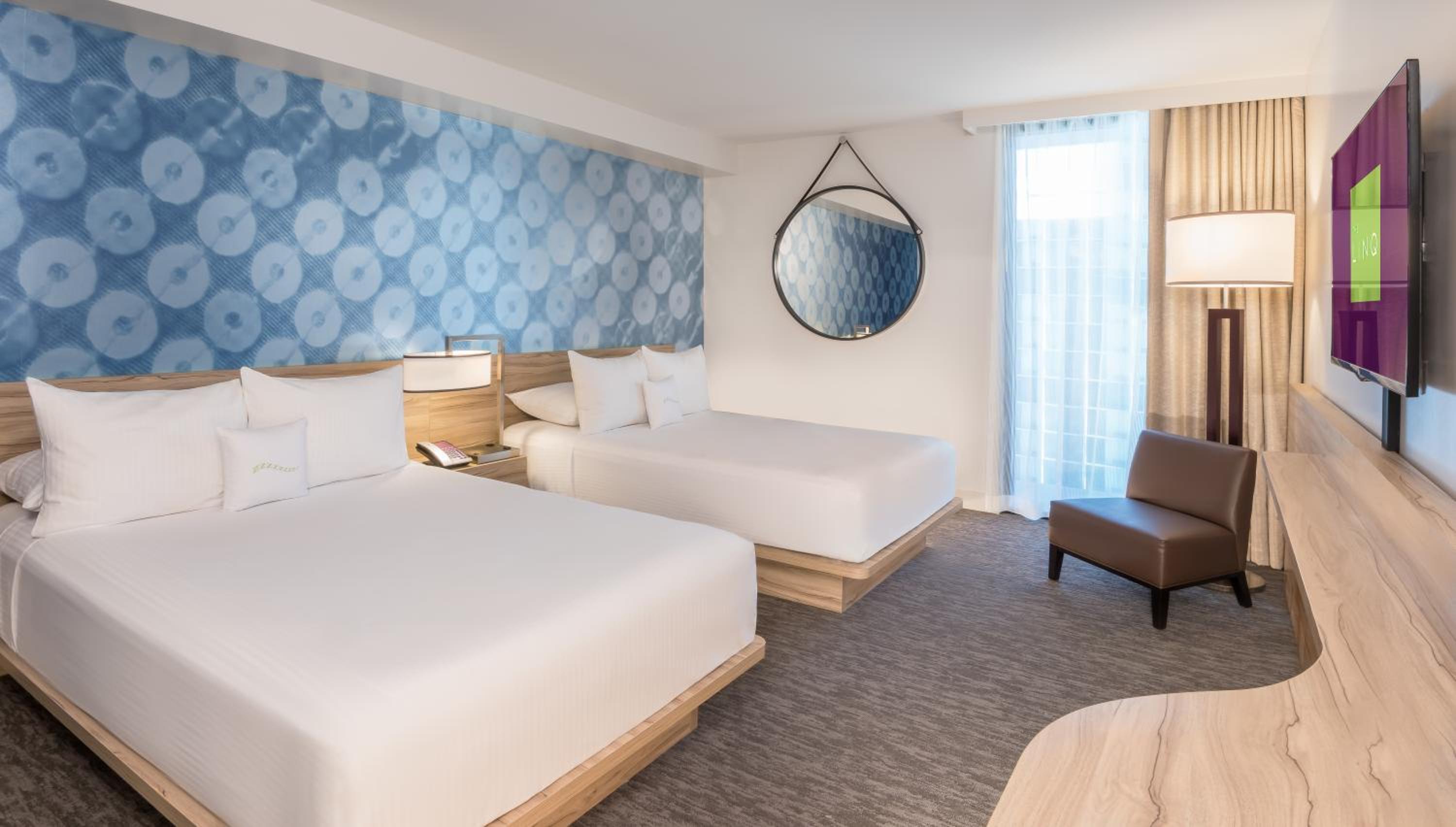 Deluxe Room, 2 Doubles, Smoking - Photo 5