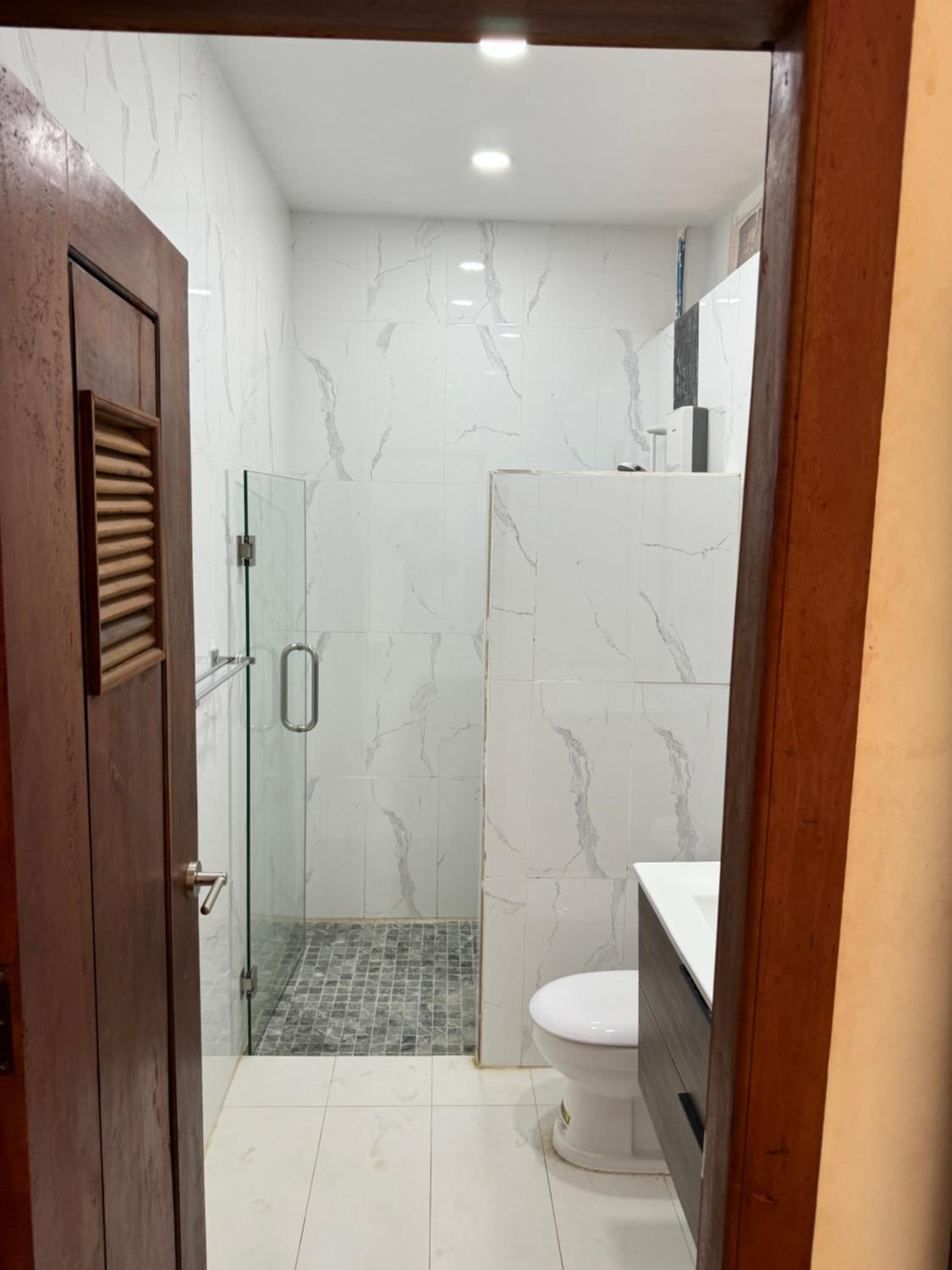 Deluxe King Suite photo 3