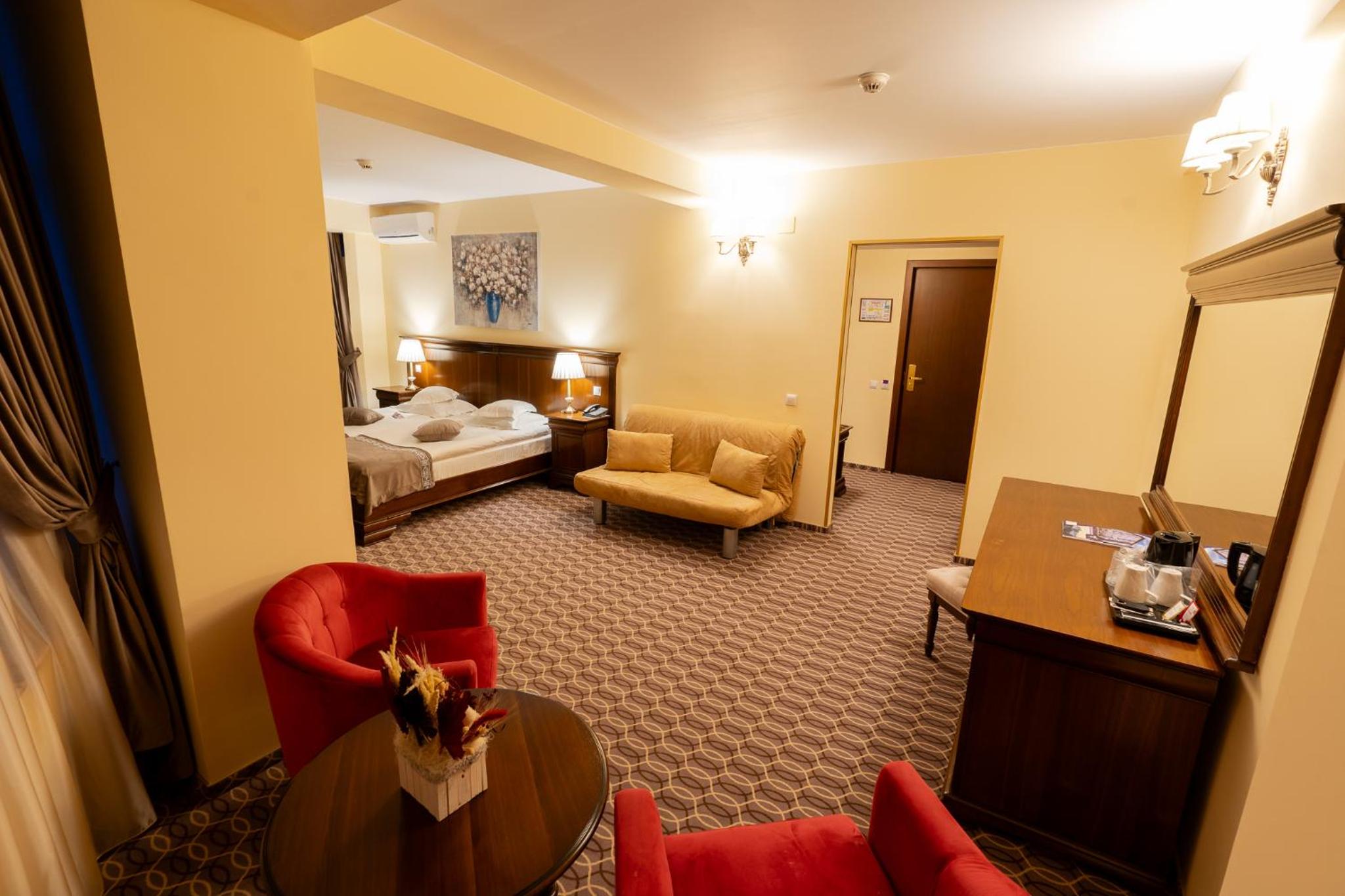 Superior Double or Twin Room - Photo 5
