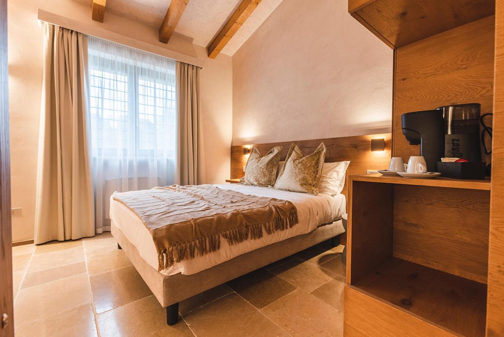 Superior Double Room - Photo 10