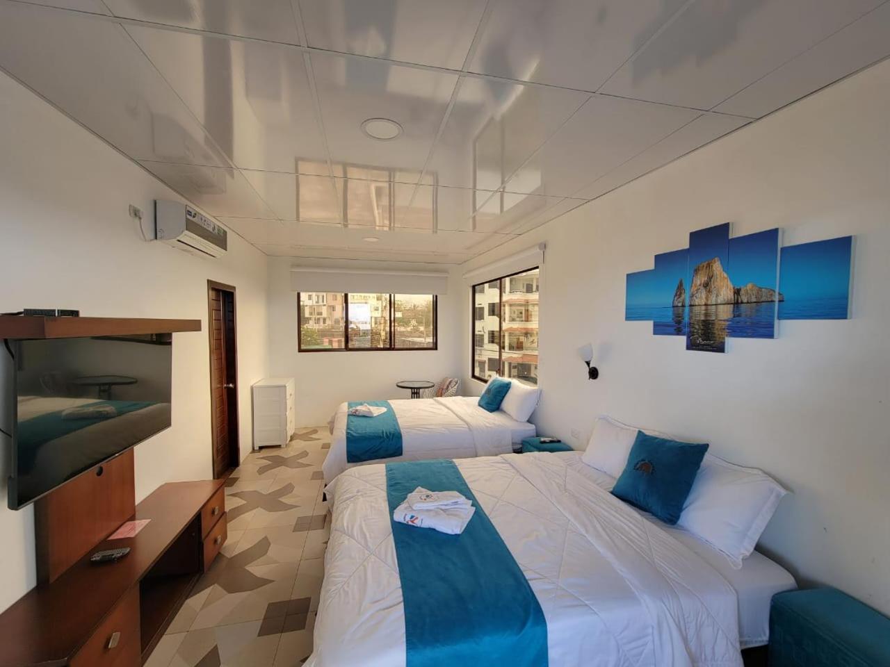 Superior Twin Room with Sea View photo 1