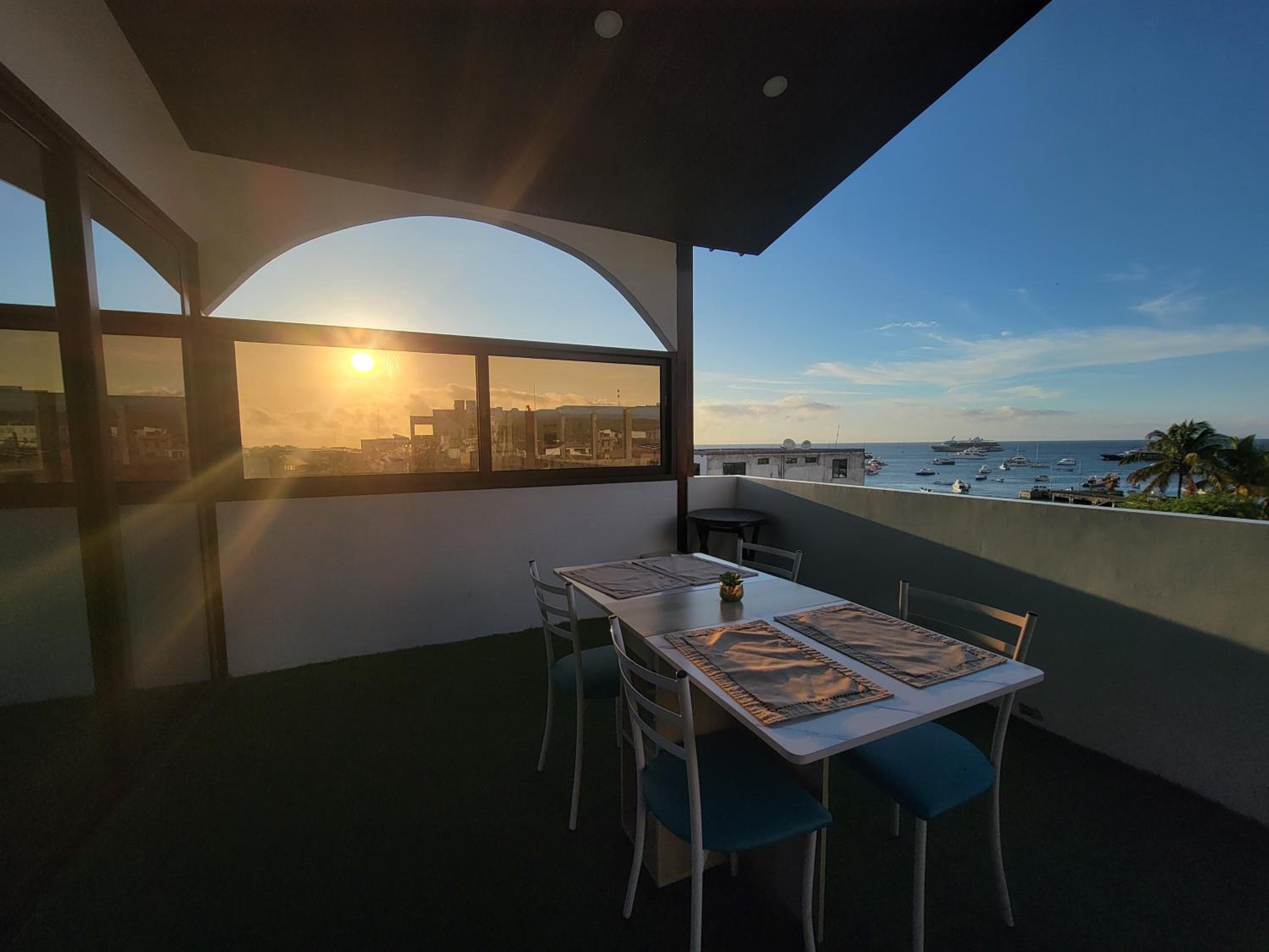 Superior Twin Room with Sea View photo 2