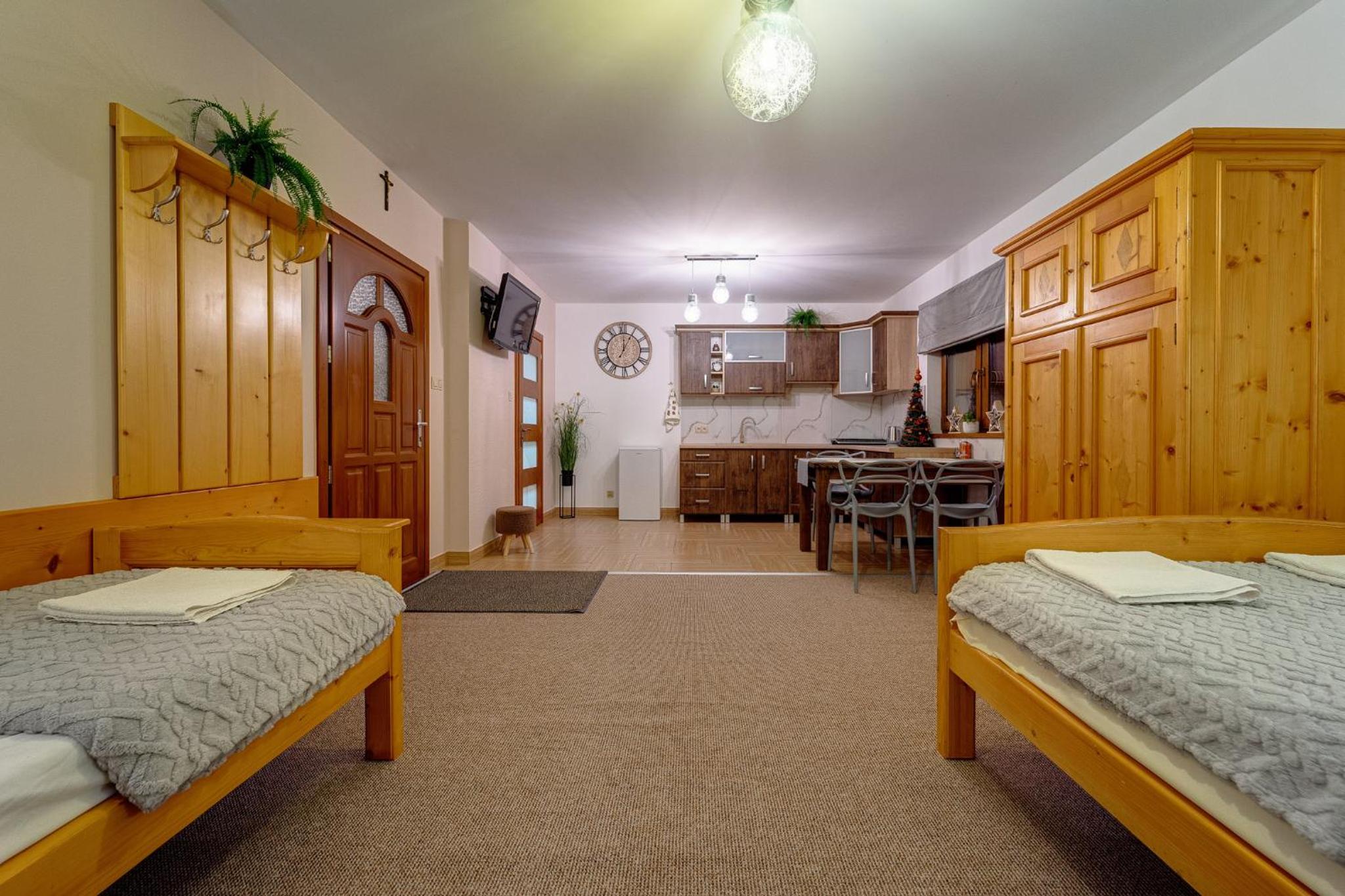One-Bedroom Apartment - Photo 6