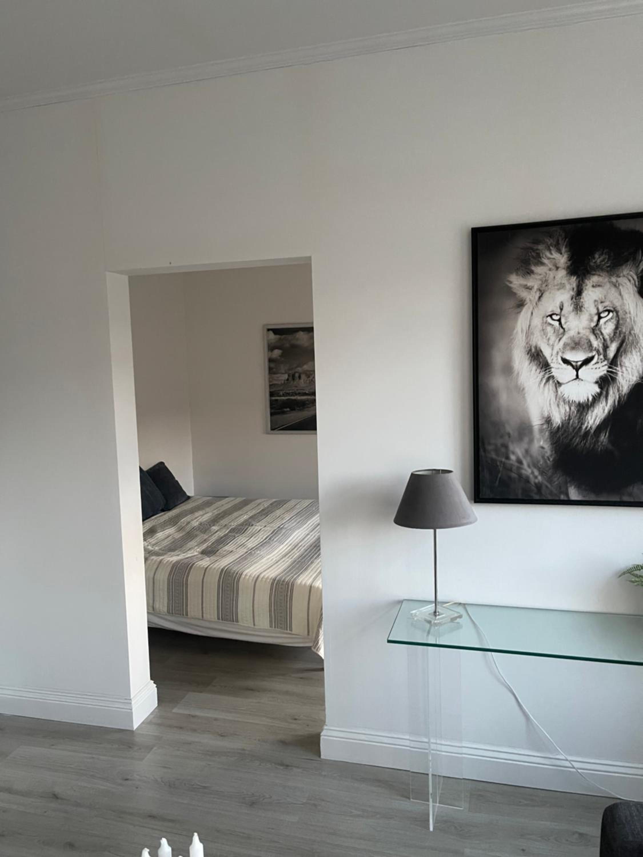 One-Bedroom Apartment photo 2
