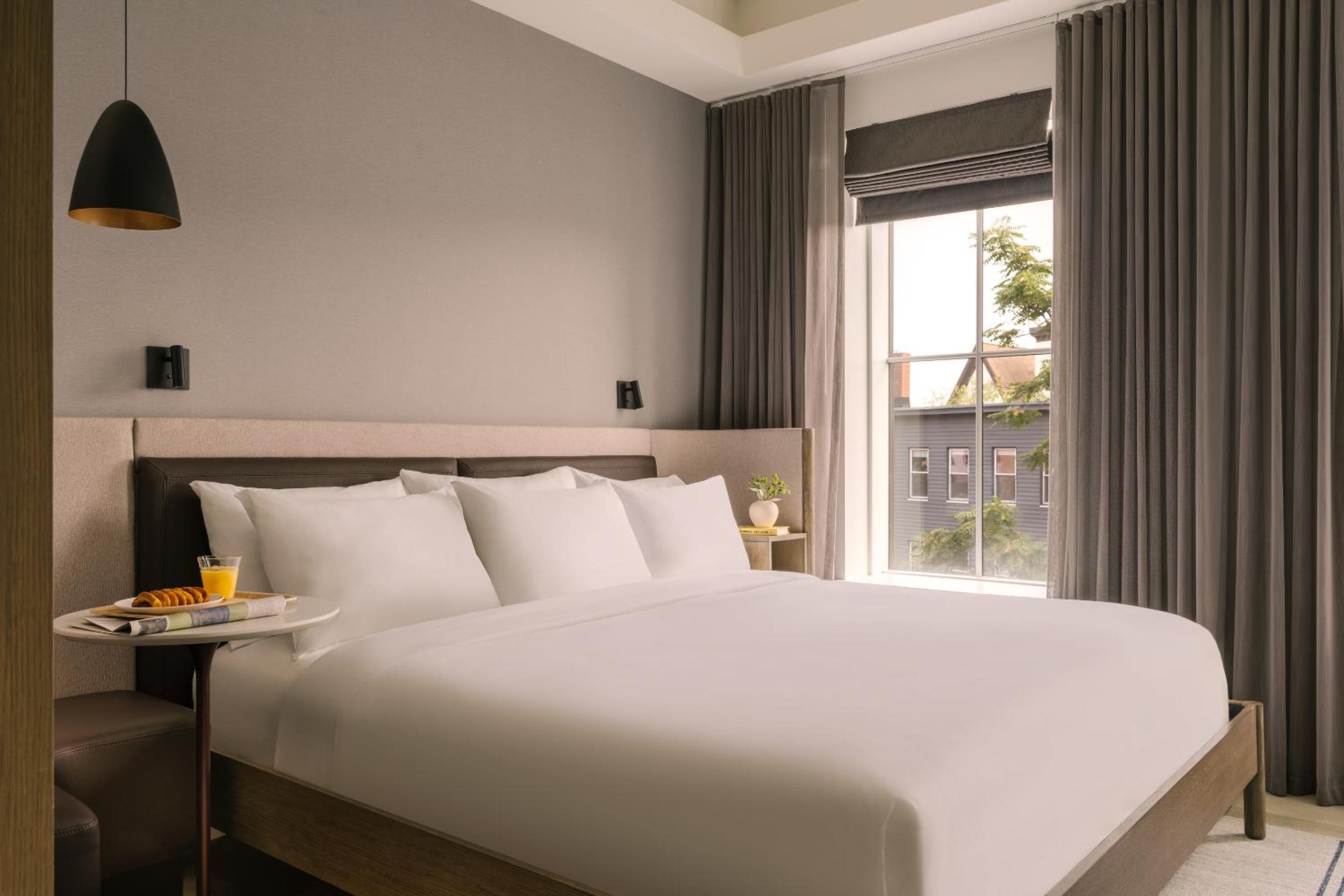 Superior King Room - Photo 1