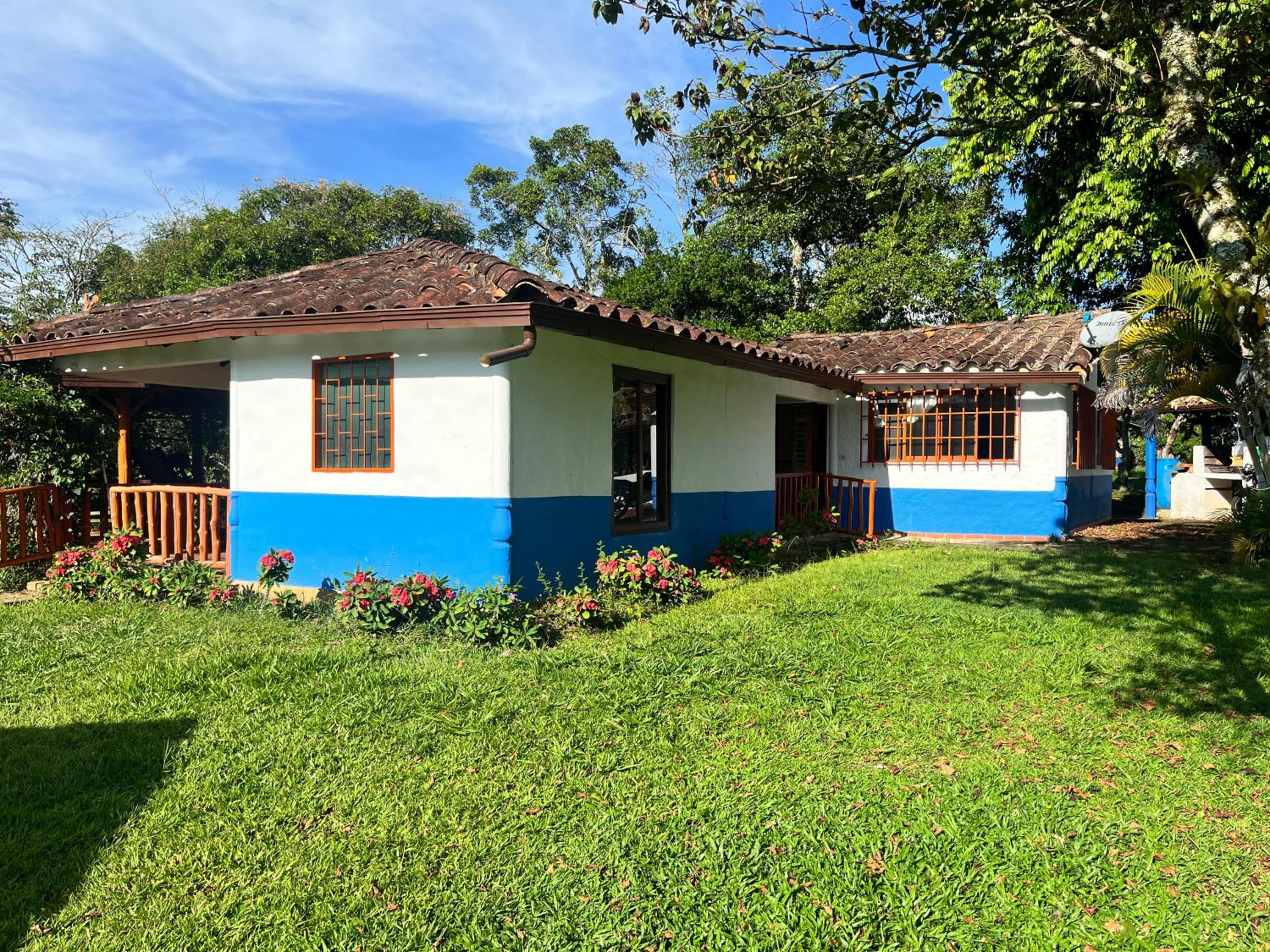 Three-Bedroom House photo 2