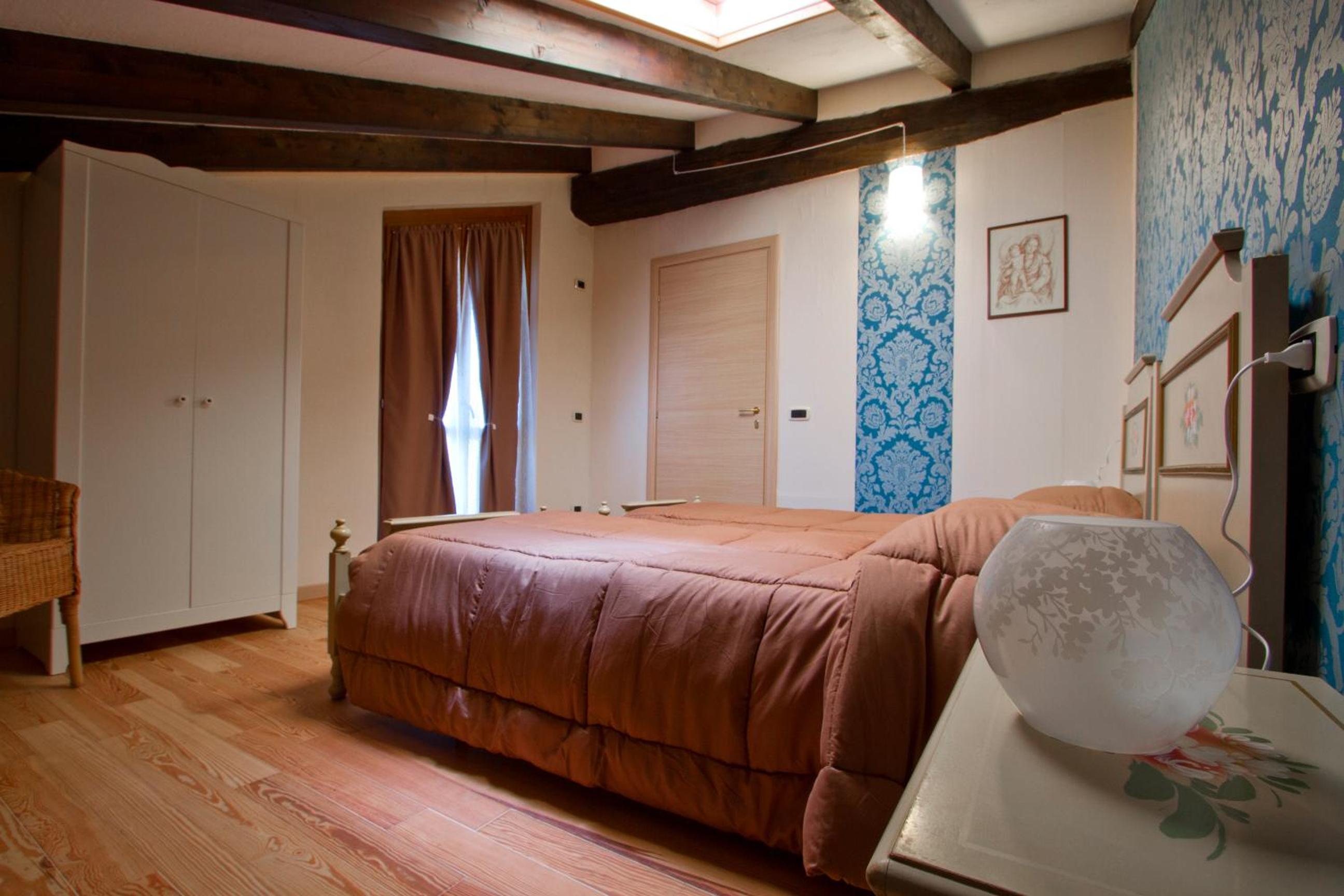 Double Room with Private Bathroom photo 1