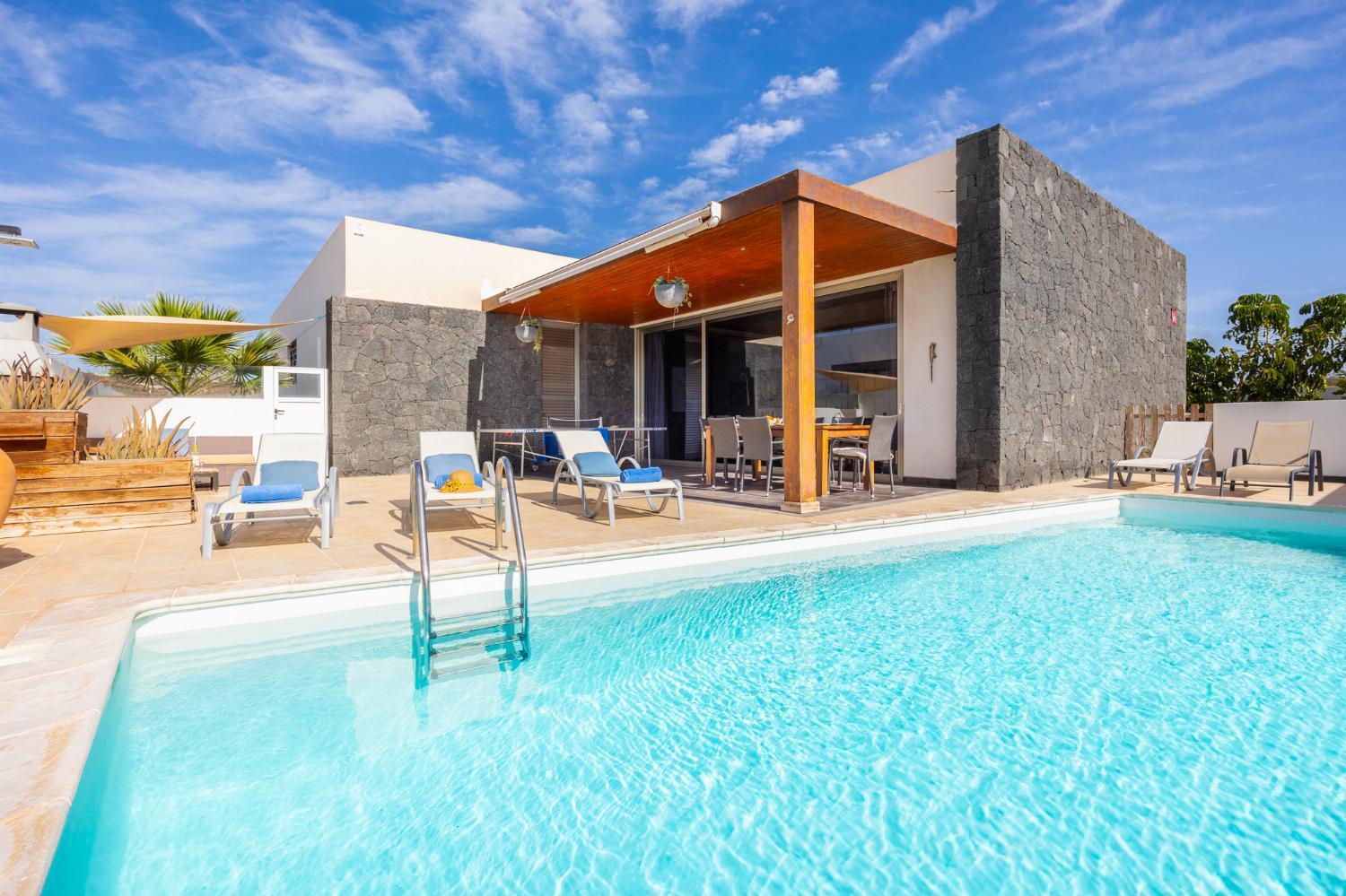 Villa de Tres Habitaciones