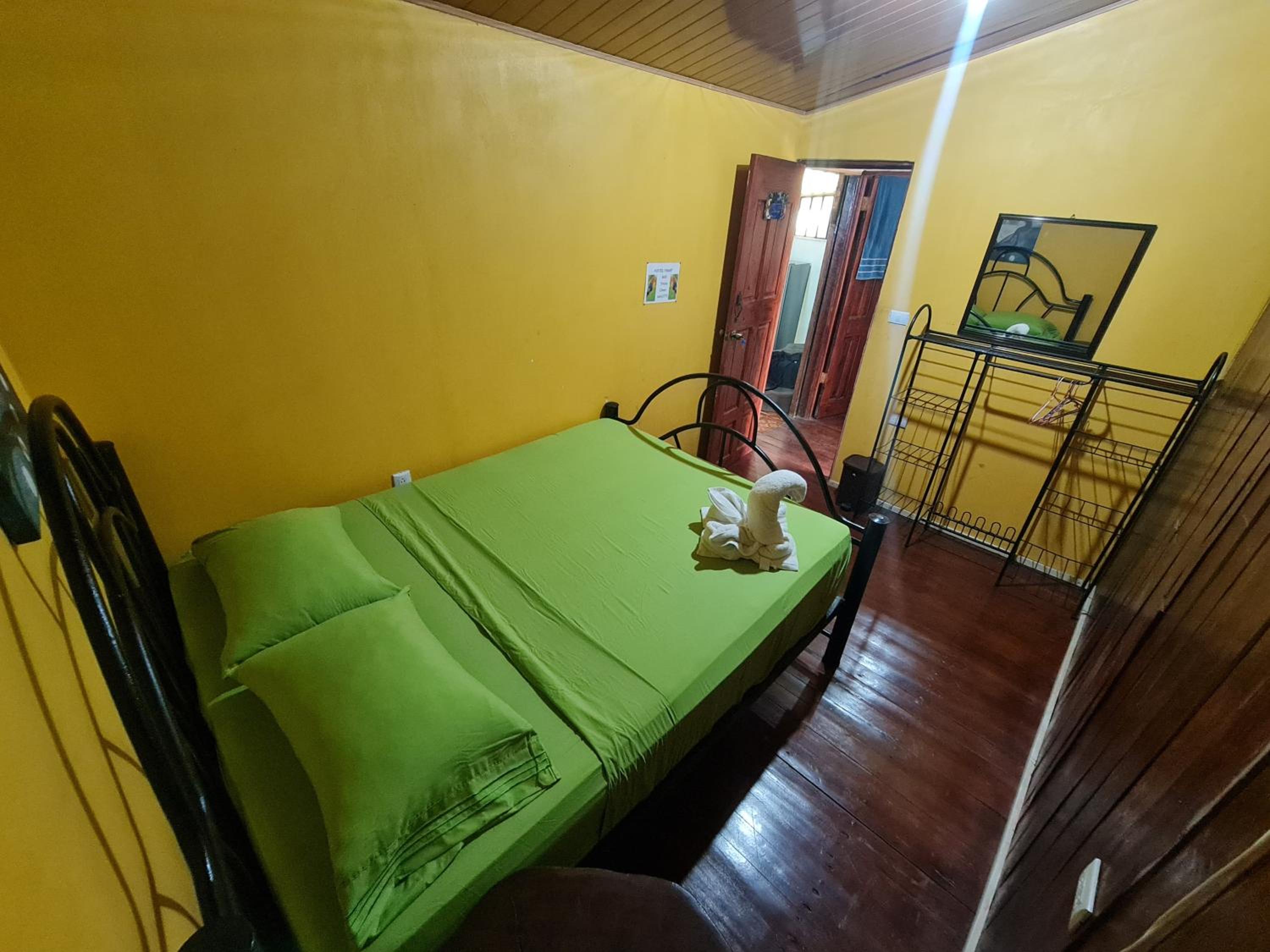 Standard Double Room With Shared Bathroom photo 2