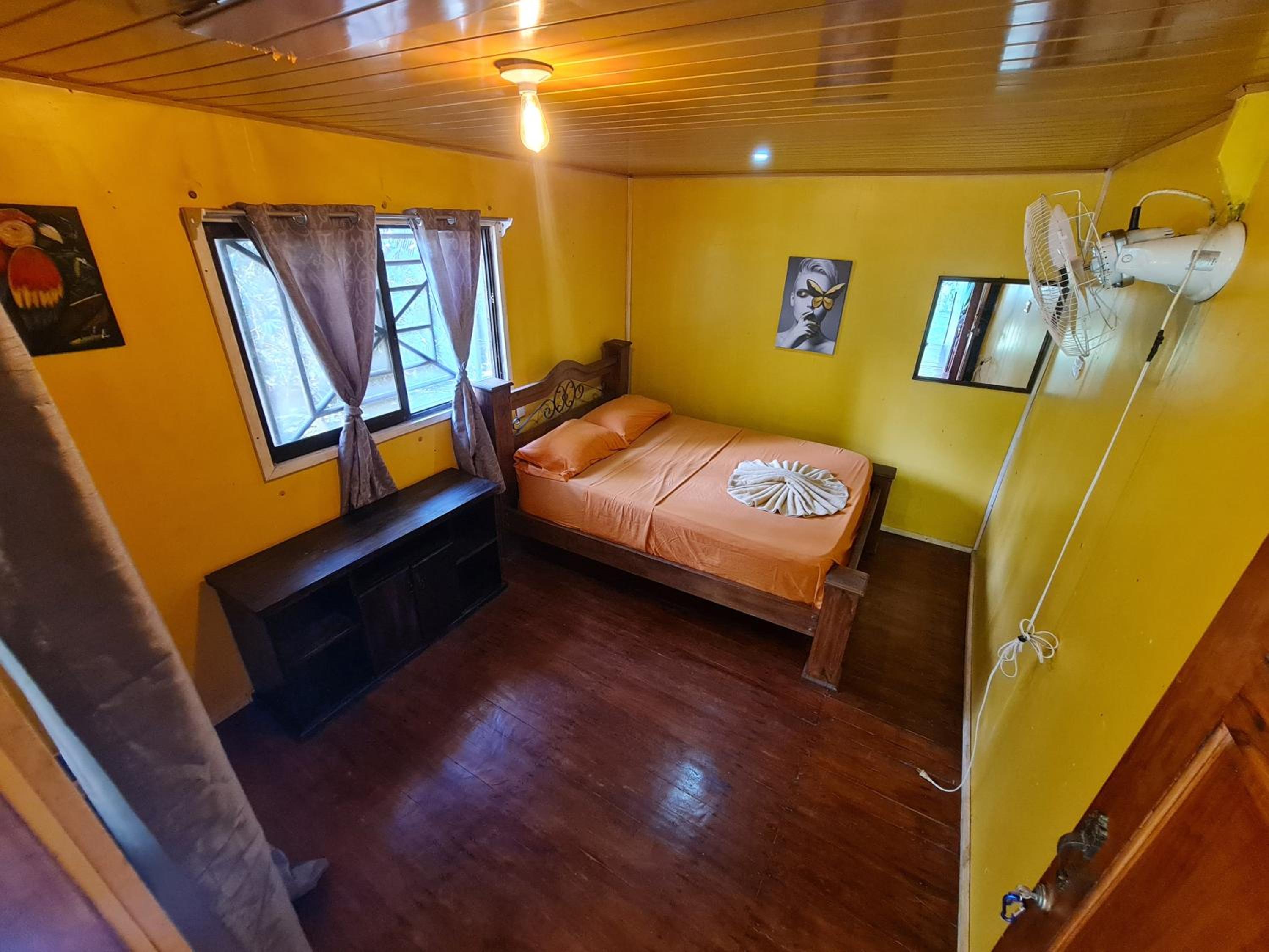 Double Room With Shared Bathroom photo 1
