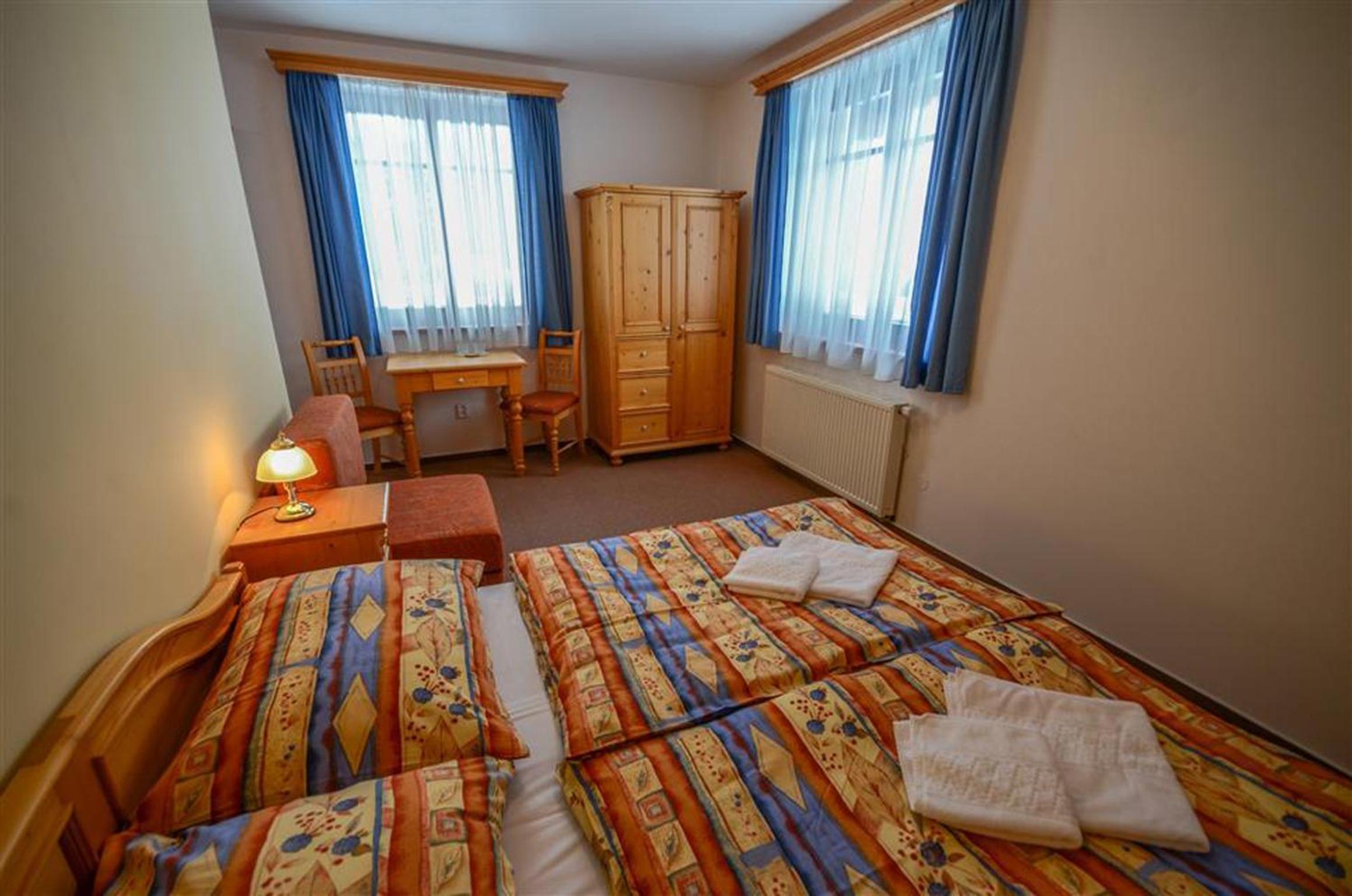 Double Room with Extra Bed and Balcony photo 2