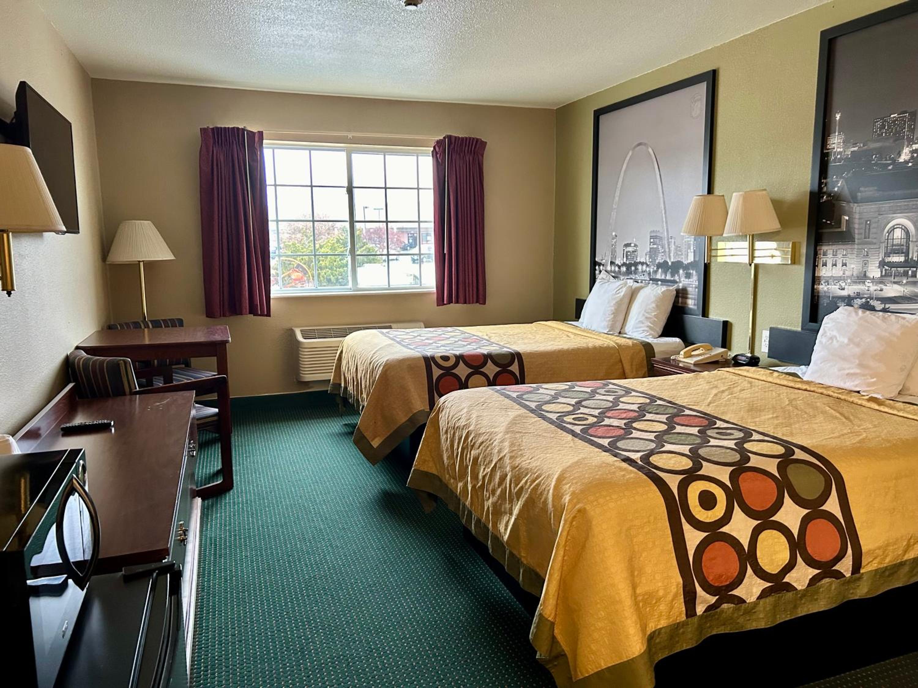 Two Full Beds - Smoking - Photo 1