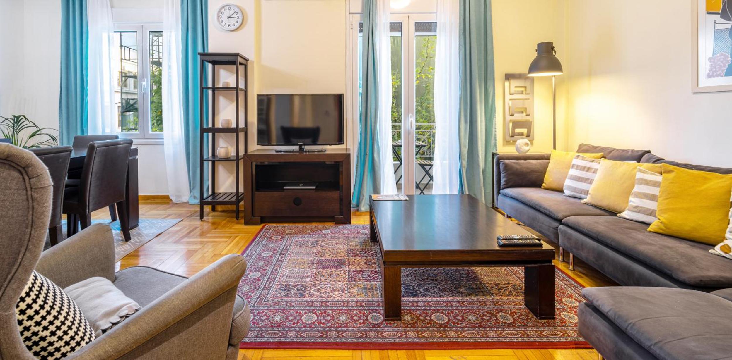 One-Bedroom Apartment