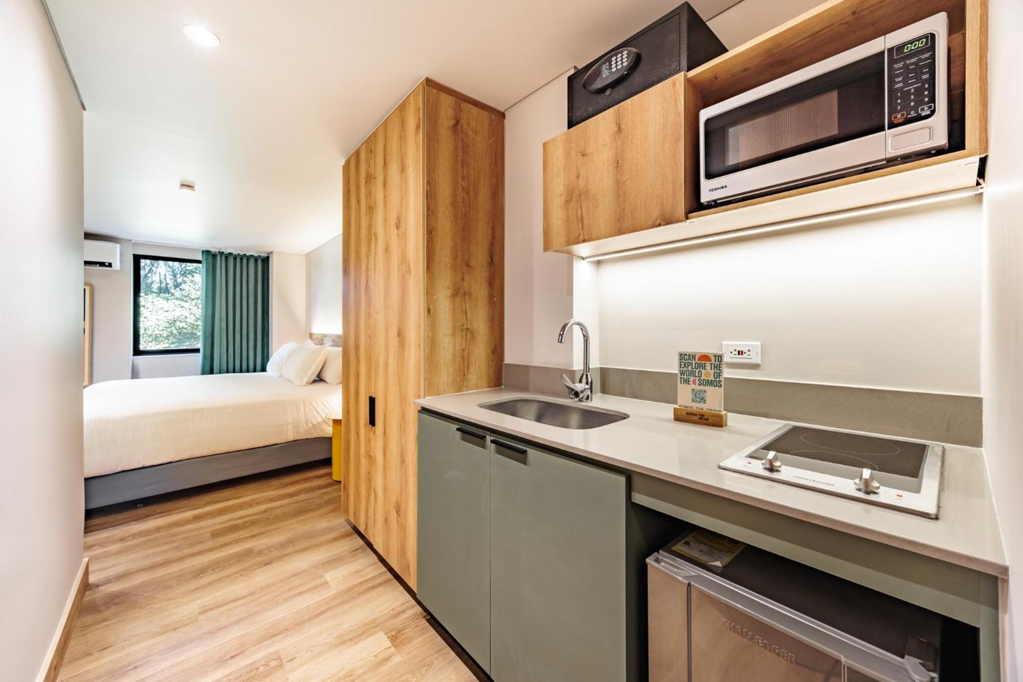Studio Apartment with Kitchen photo 2