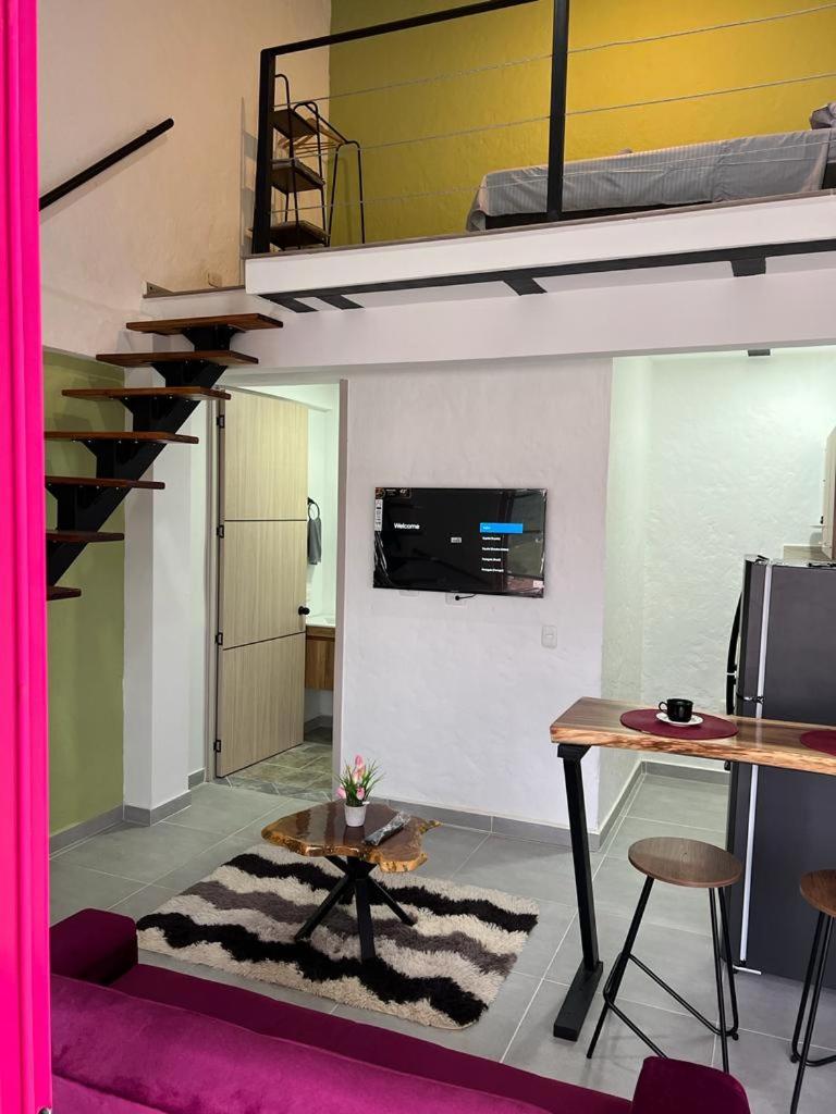 Studio Apartment photo 2