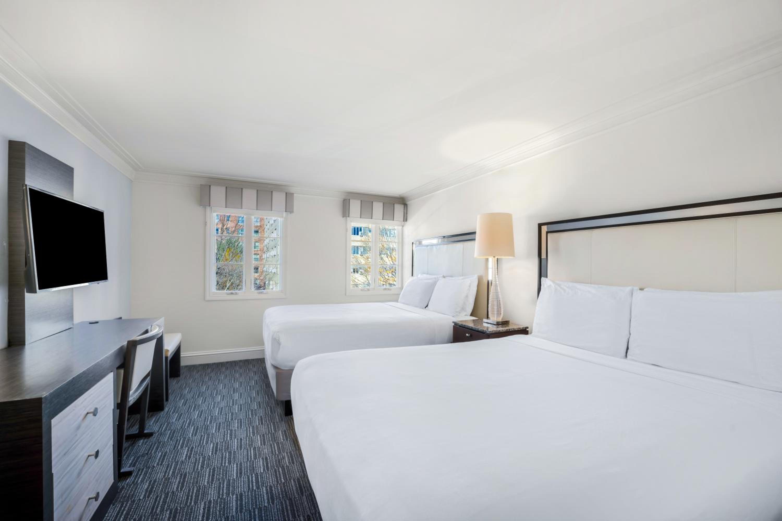 Superior Double Room with Two Double Beds - Photo 1