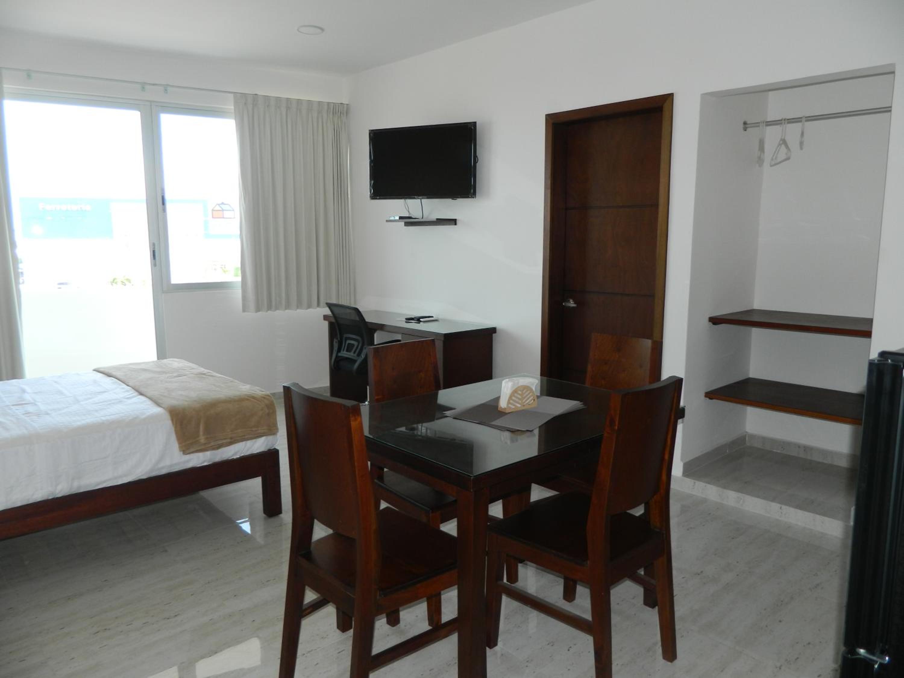 Deluxe Double Room With Balcony photo 1