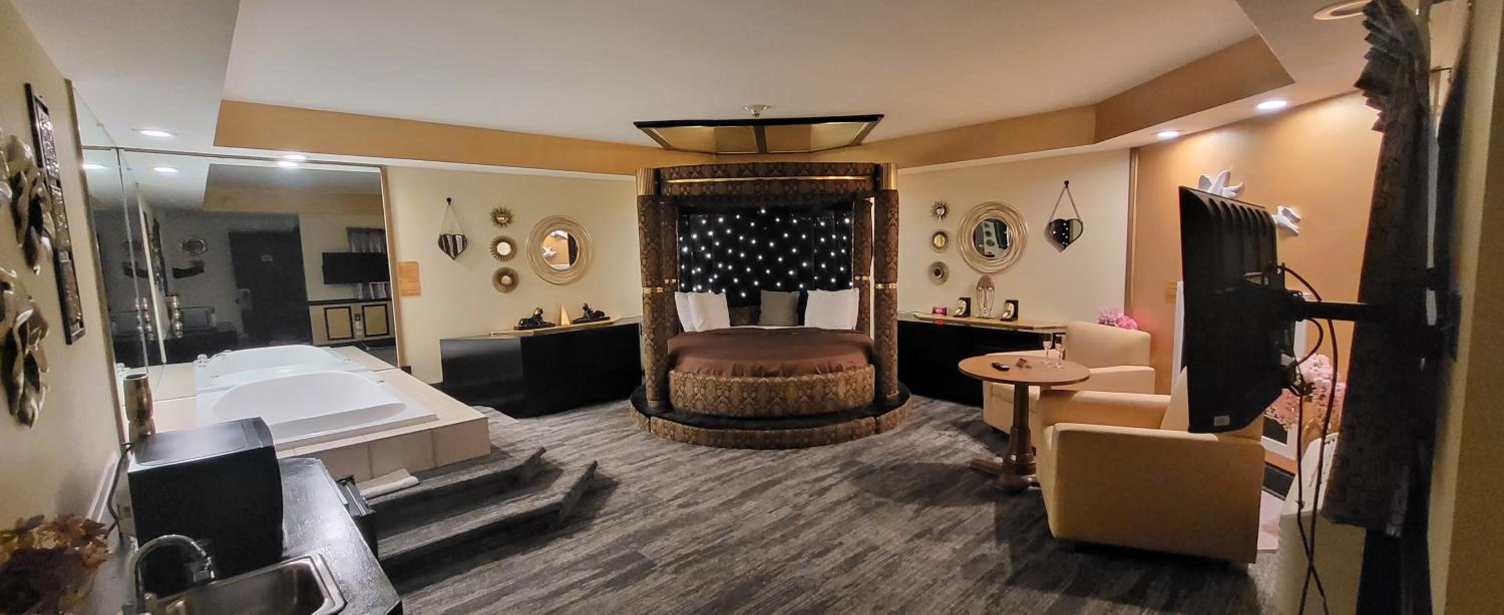 Superior King Suite