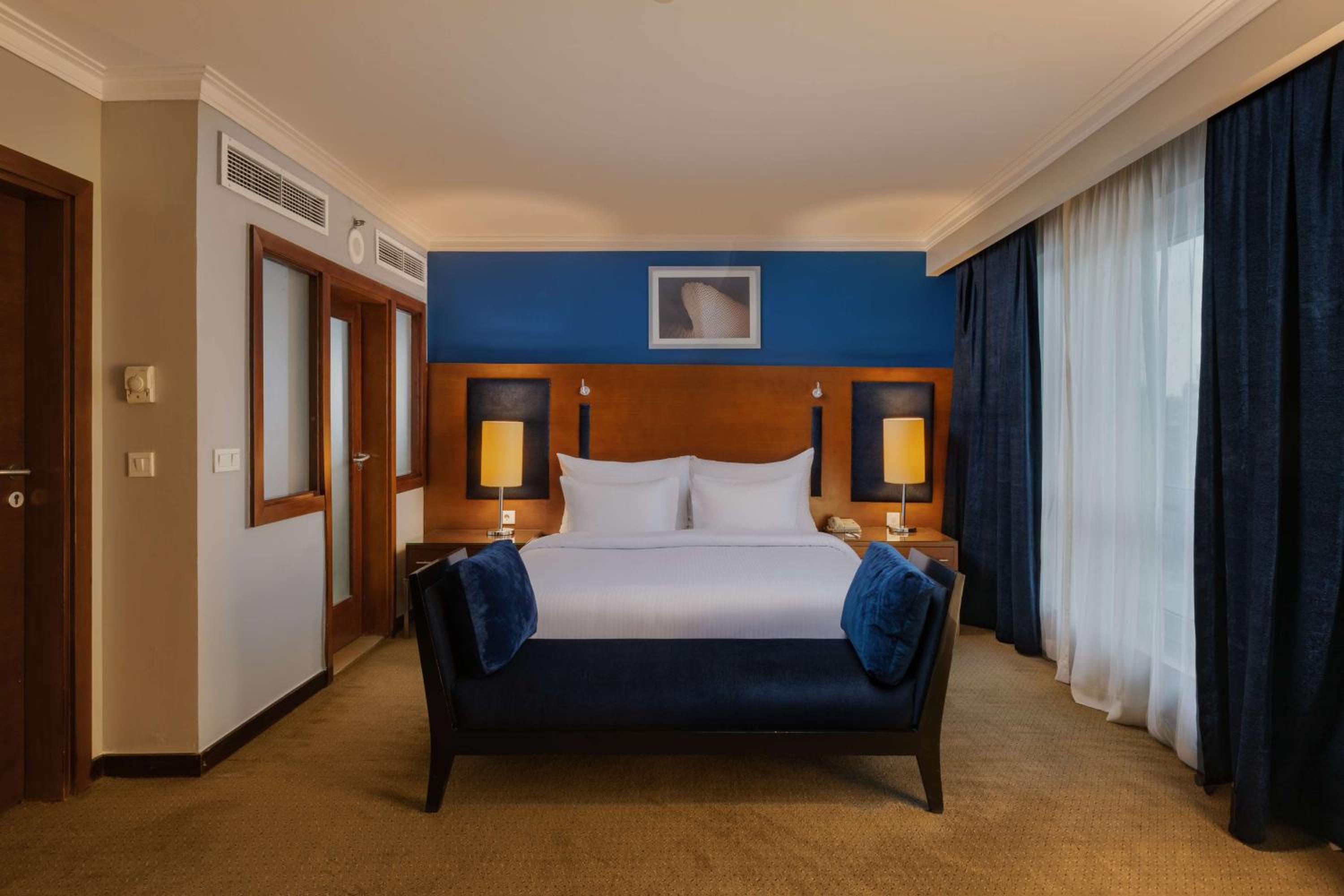 Diplomatic Suite