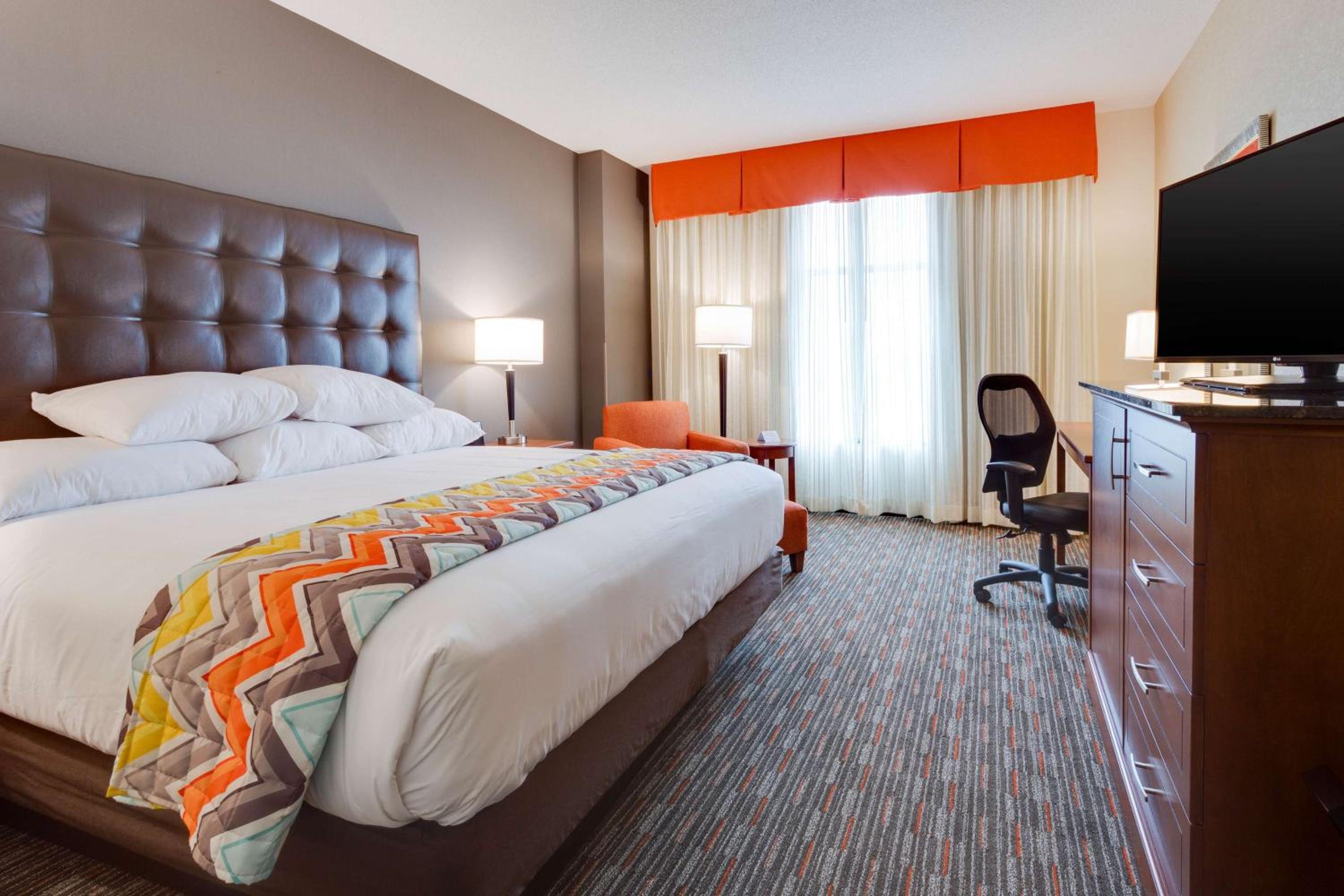 Deluxe King Room - Hearing Accessible